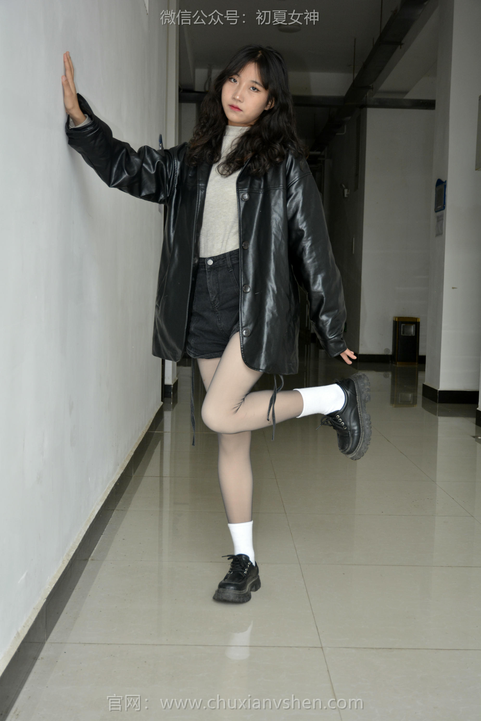 初夏女神 NO.121 点点 入冬套装[144P+1V／3.26GB]_第6集