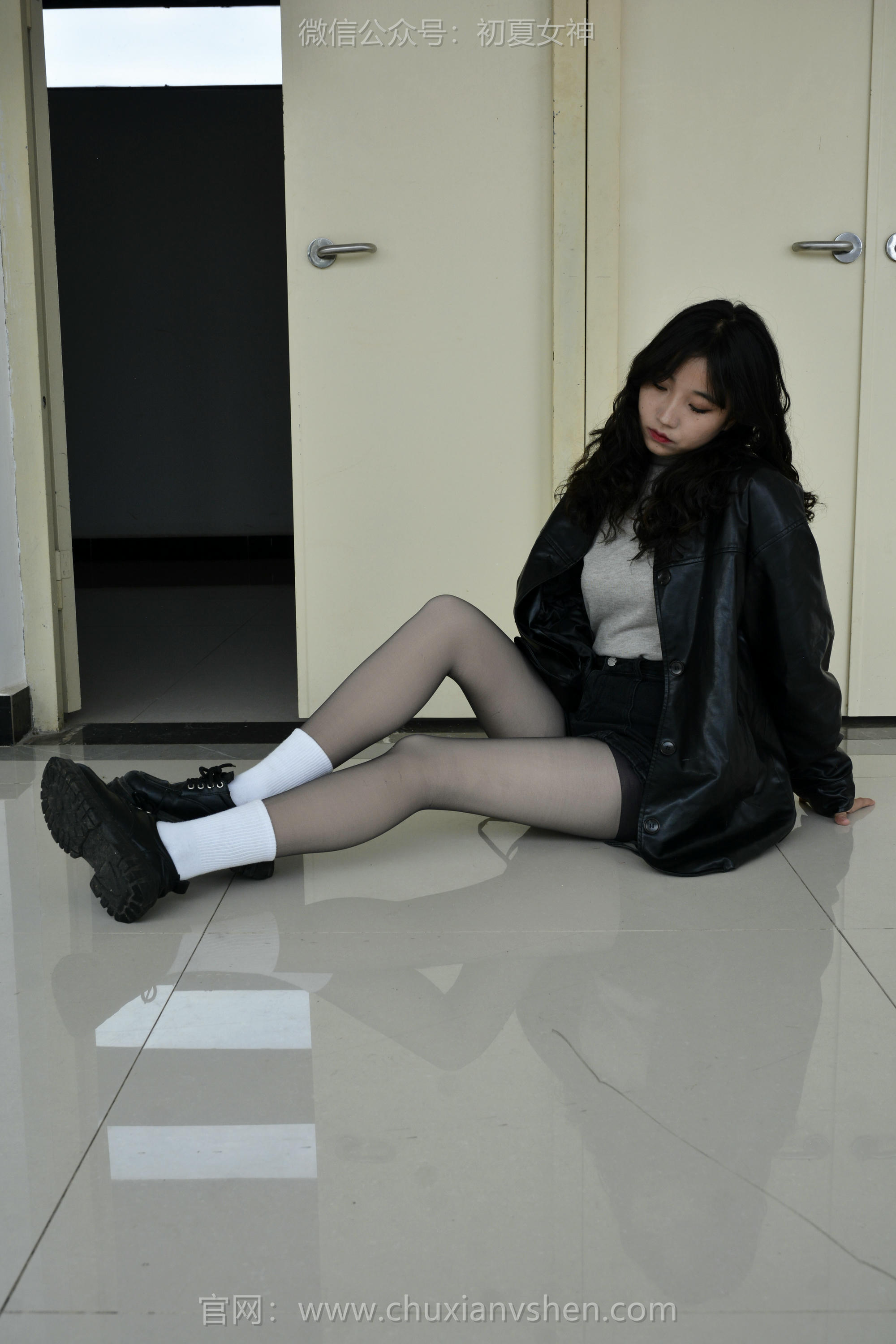 初夏女神 NO.121 点点 入冬套装[144P+1V／3.26GB]_第8集