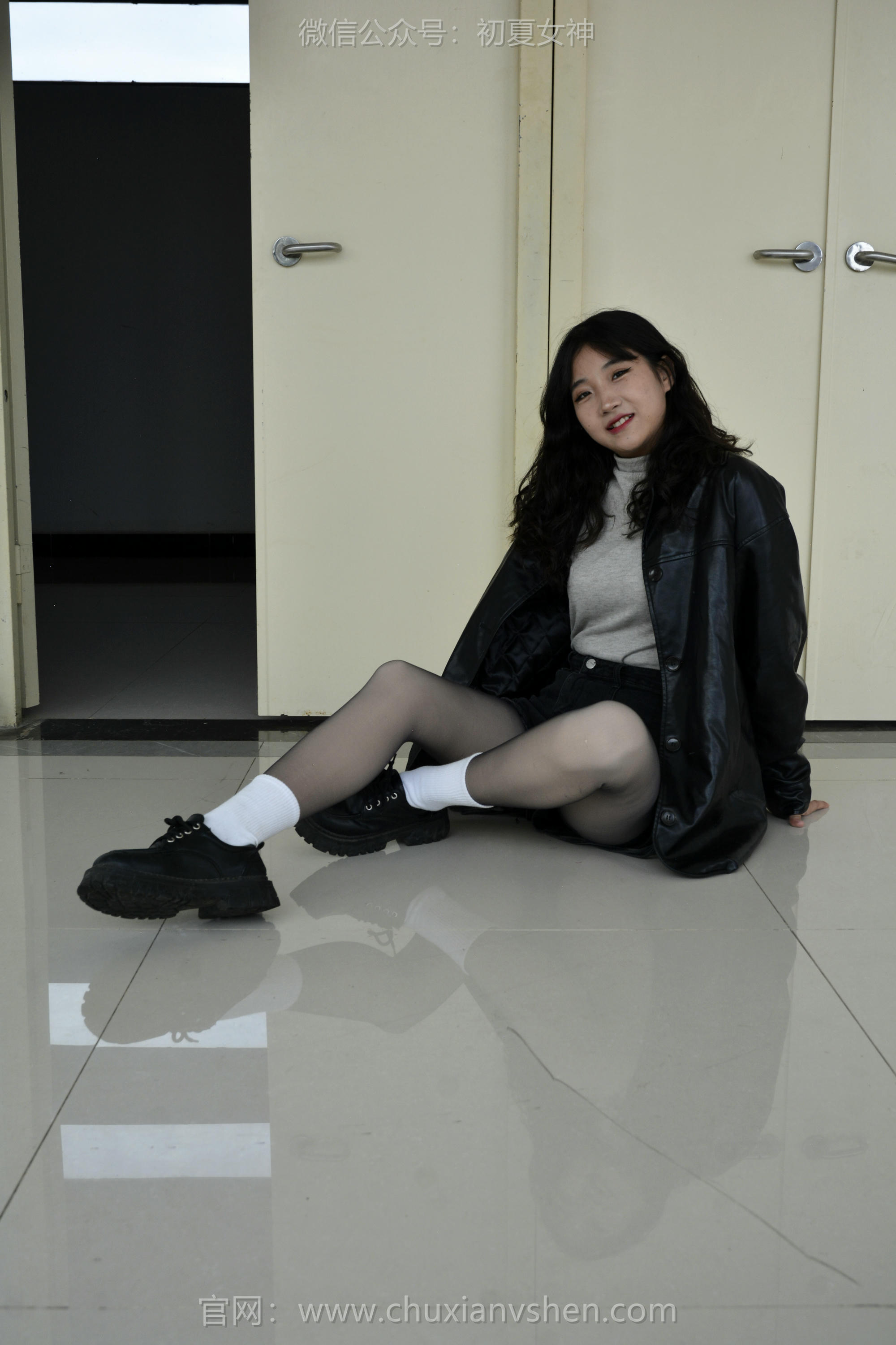 初夏女神 NO.121 点点 入冬套装[144P+1V／3.26GB]_第8集