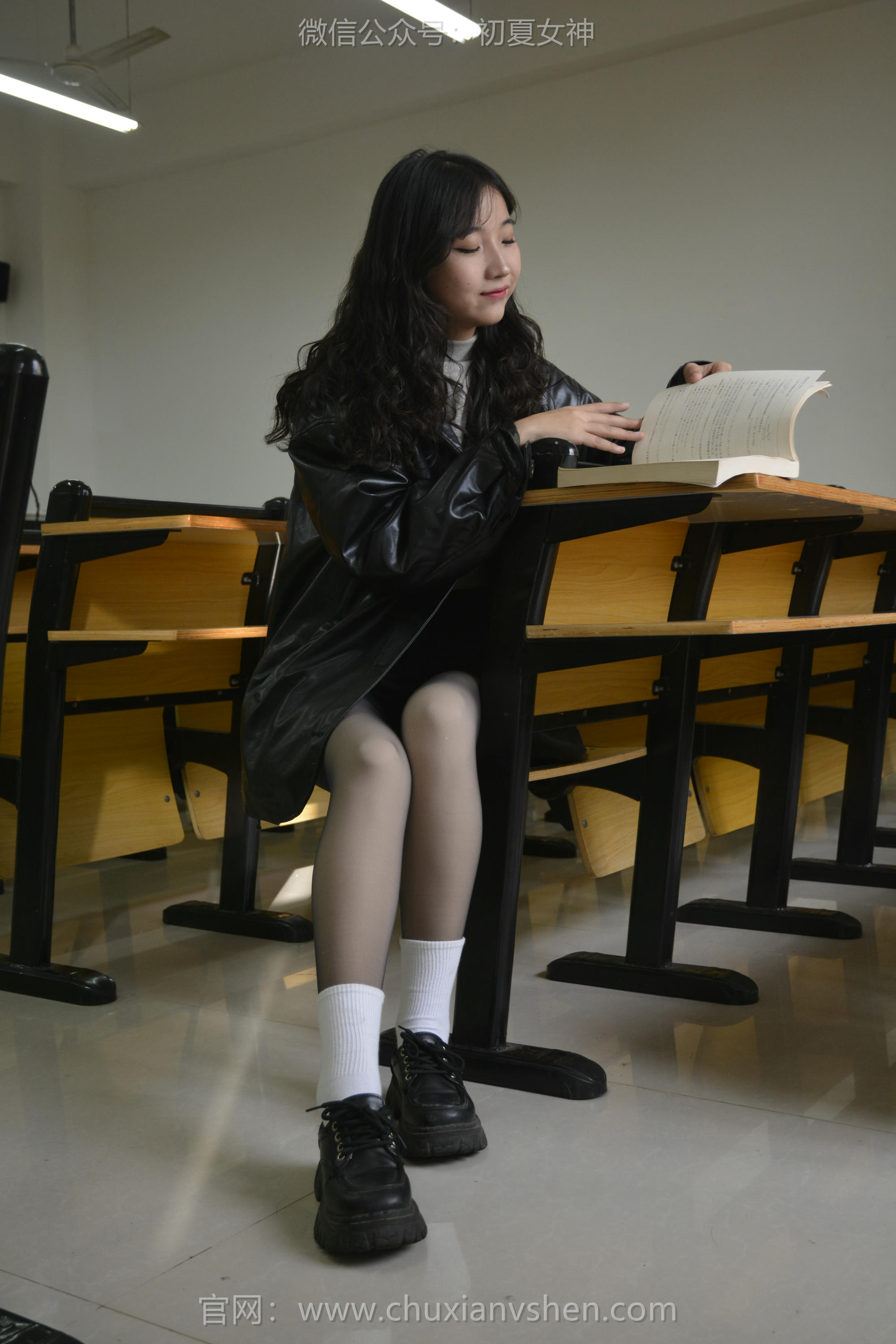 初夏女神 NO.121 点点 入冬套装[144P+1V／3.26GB]_第2集