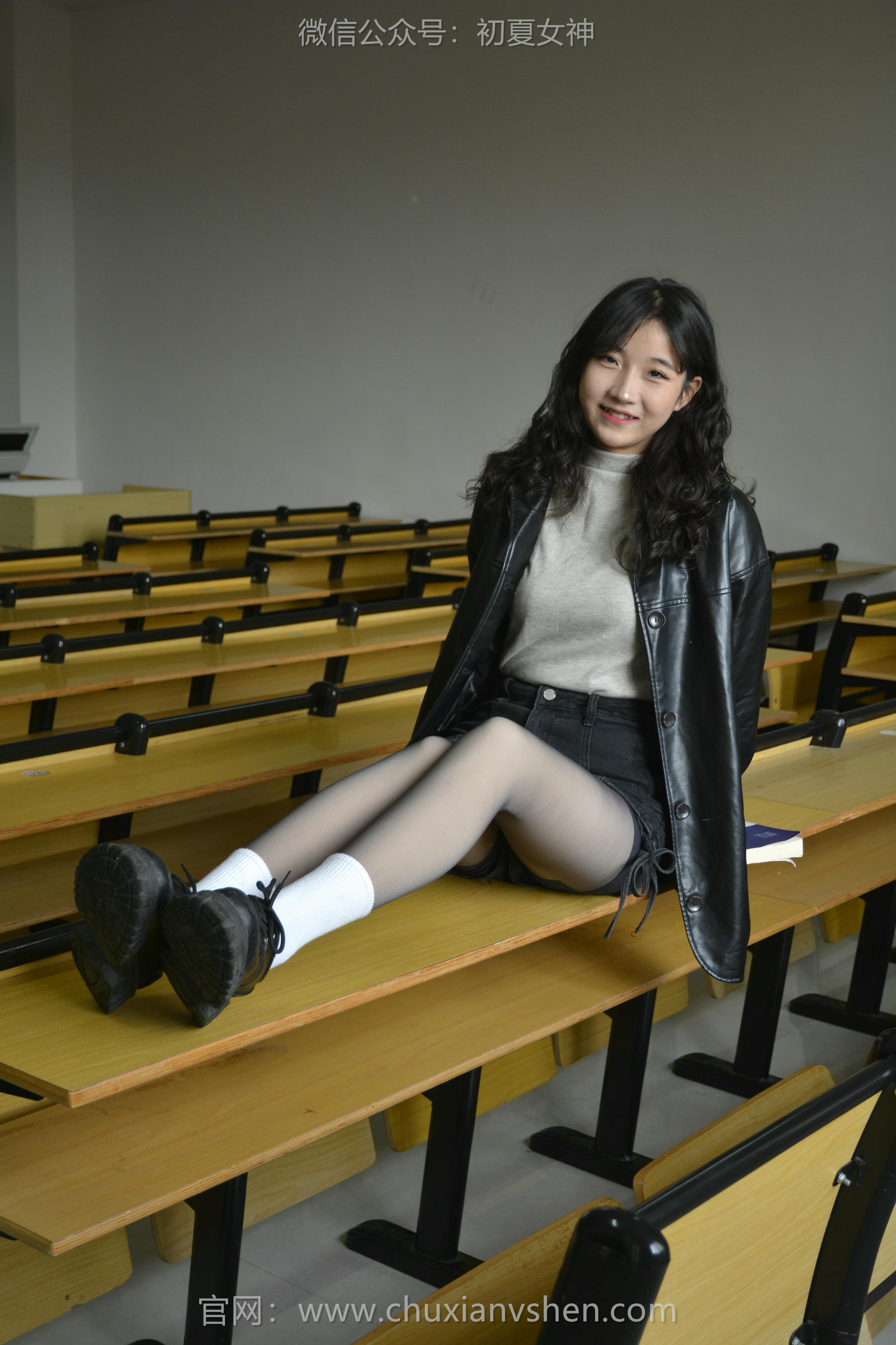 初夏女神 NO.121 点点 入冬套装[144P+1V／3.26GB]_第3集