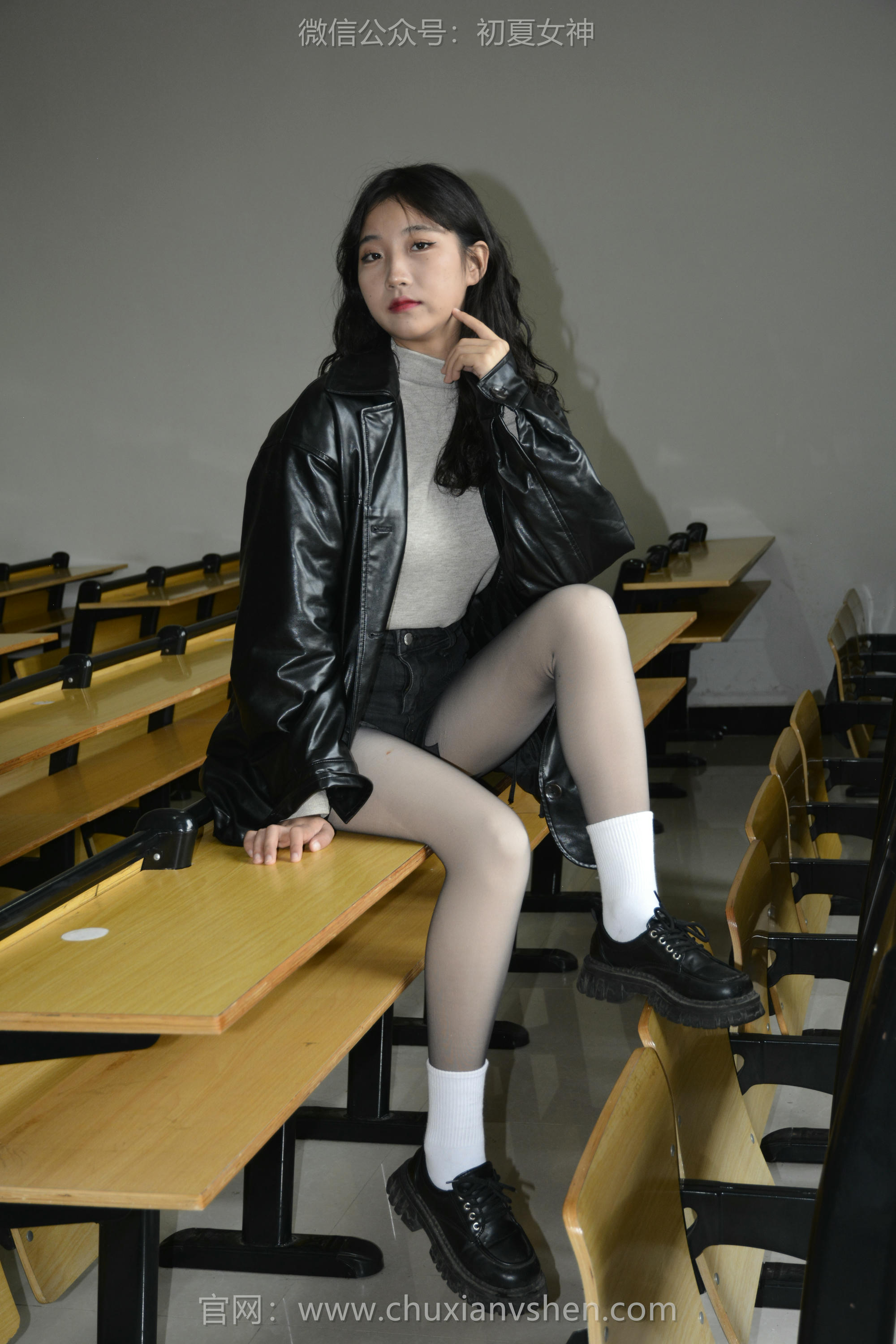 初夏女神 NO.121 点点 入冬套装[144P+1V／3.26GB]_第3集