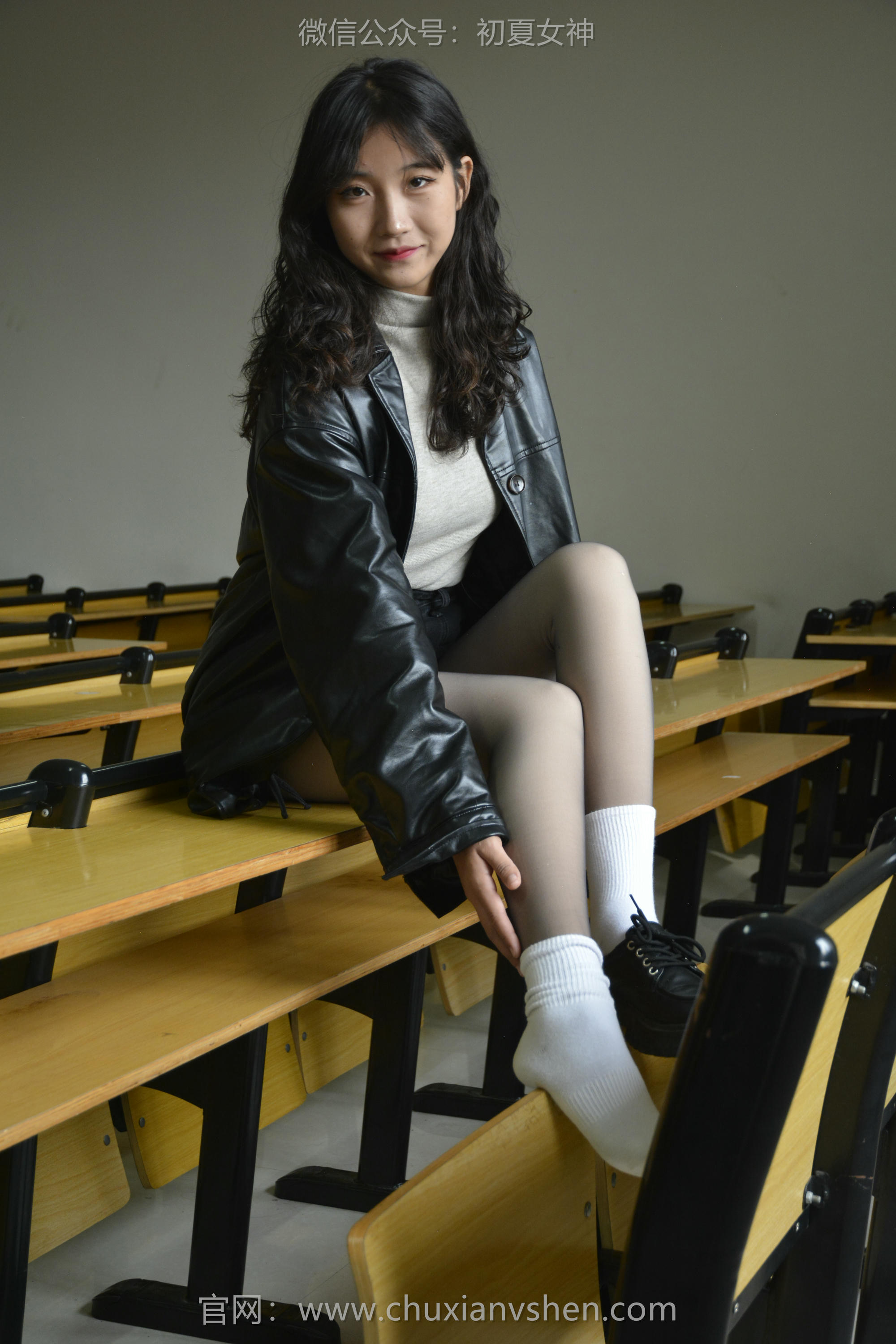 初夏女神 NO.121 点点 入冬套装[144P+1V／3.26GB]_第3集