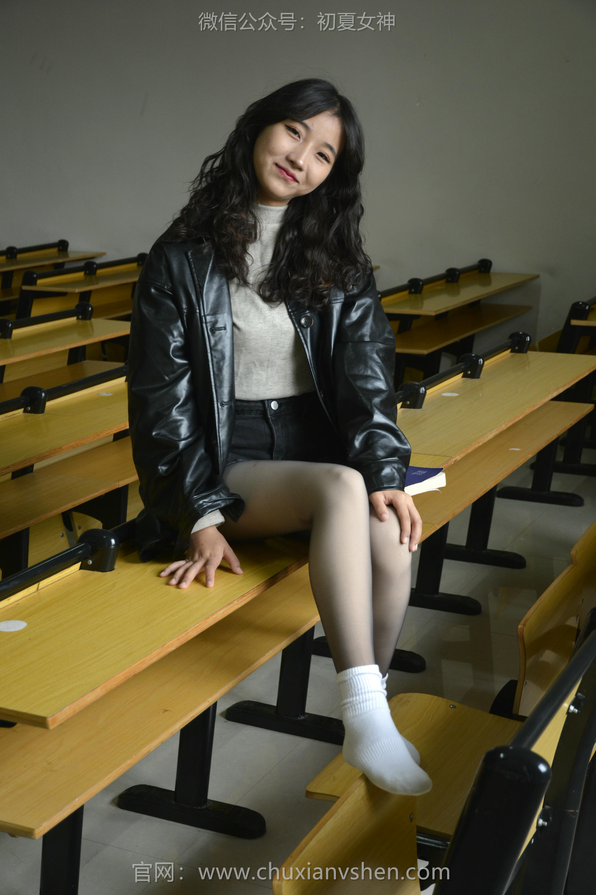 初夏女神 NO.121 点点 入冬套装[144P+1V／3.26GB]_第3集