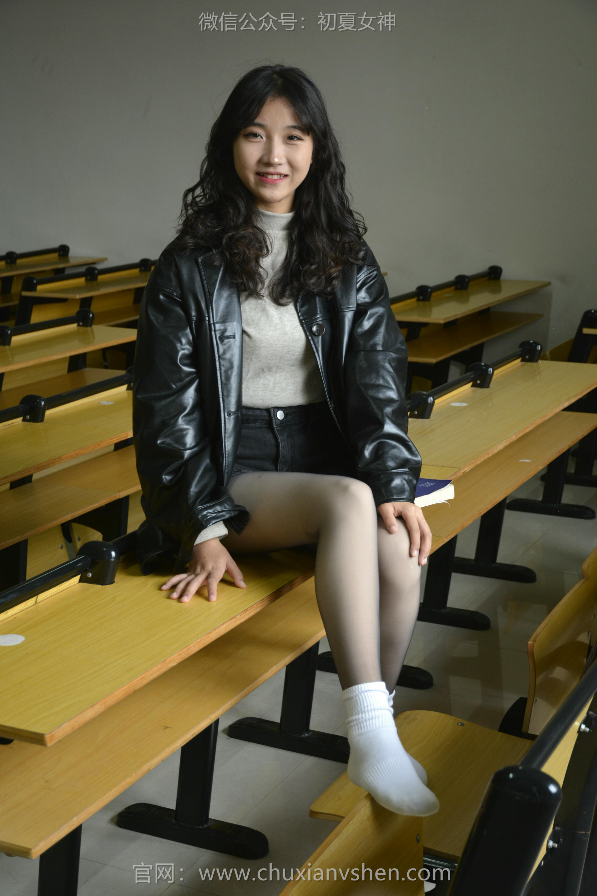 初夏女神 NO.121 点点 入冬套装[144P+1V／3.26GB]_第3集