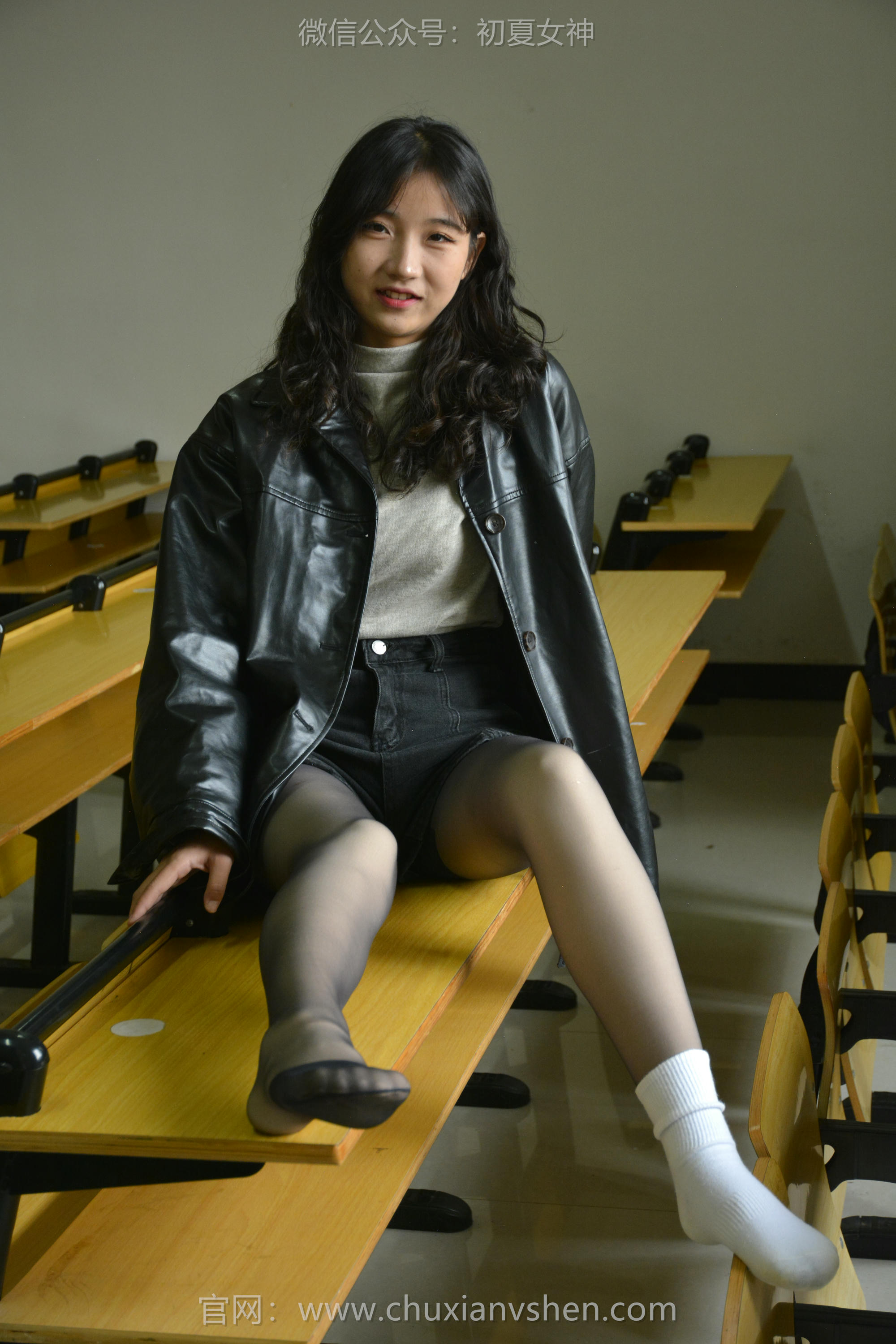 初夏女神 NO.121 点点 入冬套装[144P+1V／3.26GB]_第4集