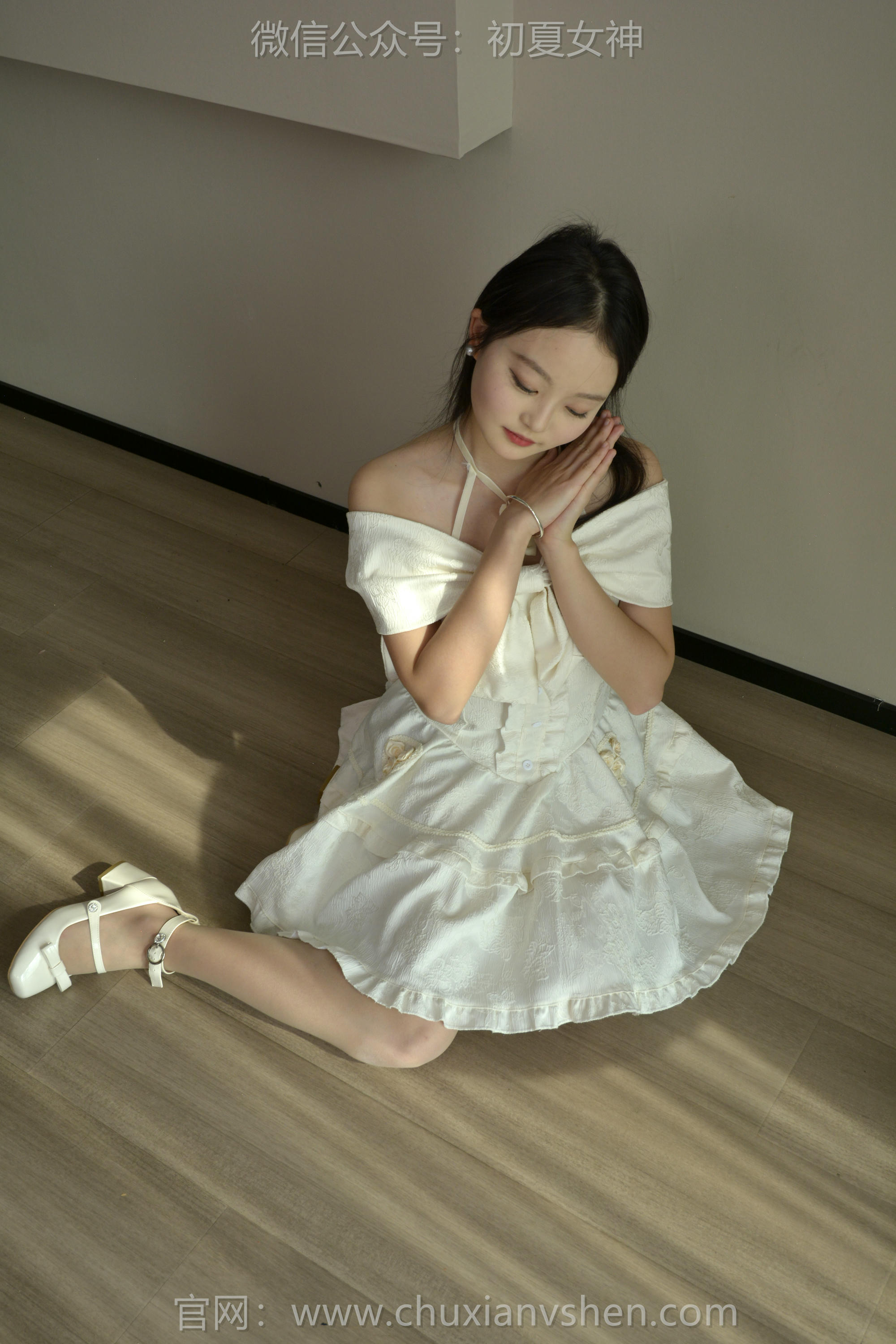 初夏女神 NO.122 双双 公主梦[140P+1V／3.26GB]_第2集