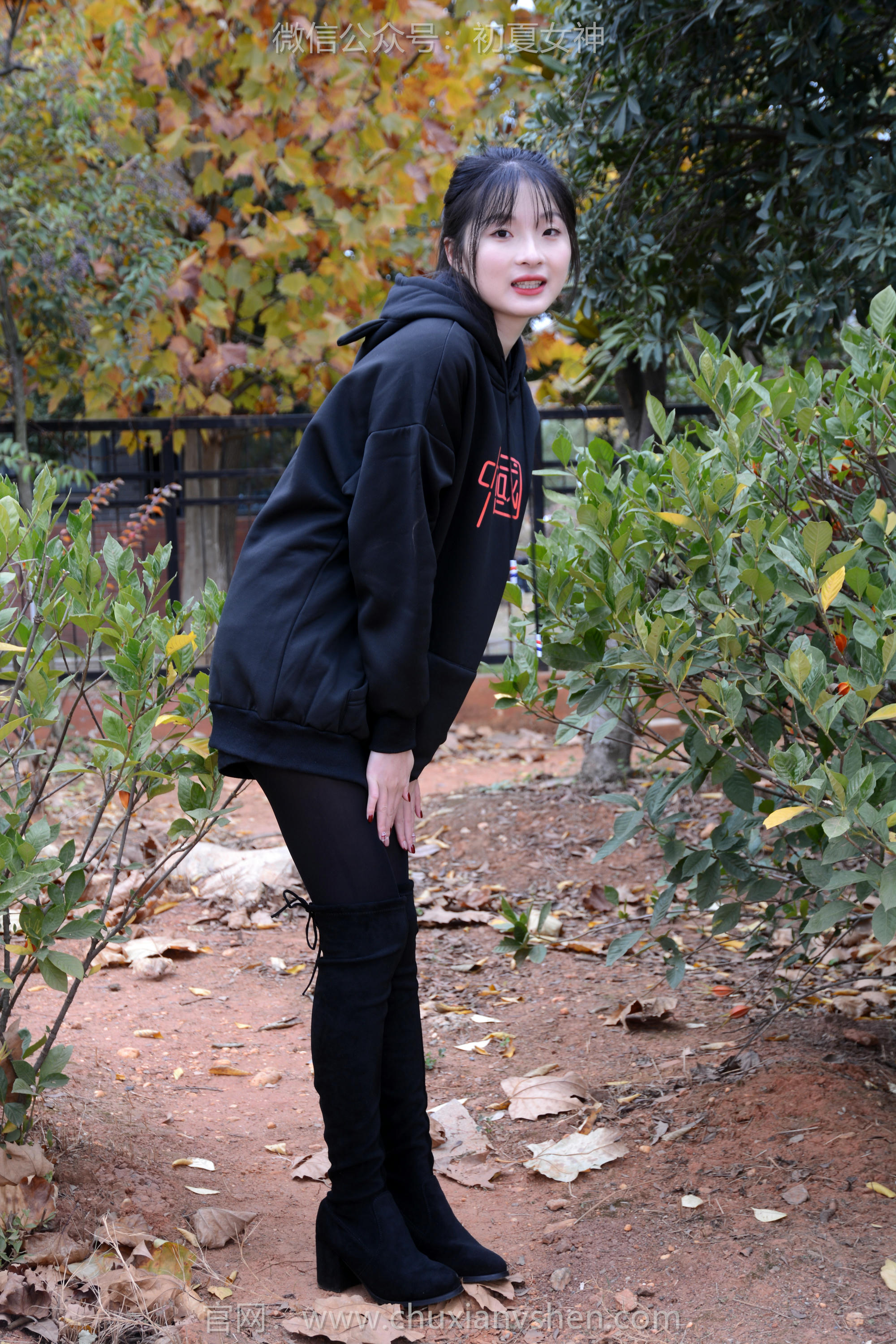 初夏女神 NO.123 安妮 浅看红枫[120P+1V／3.12GB]_第1集