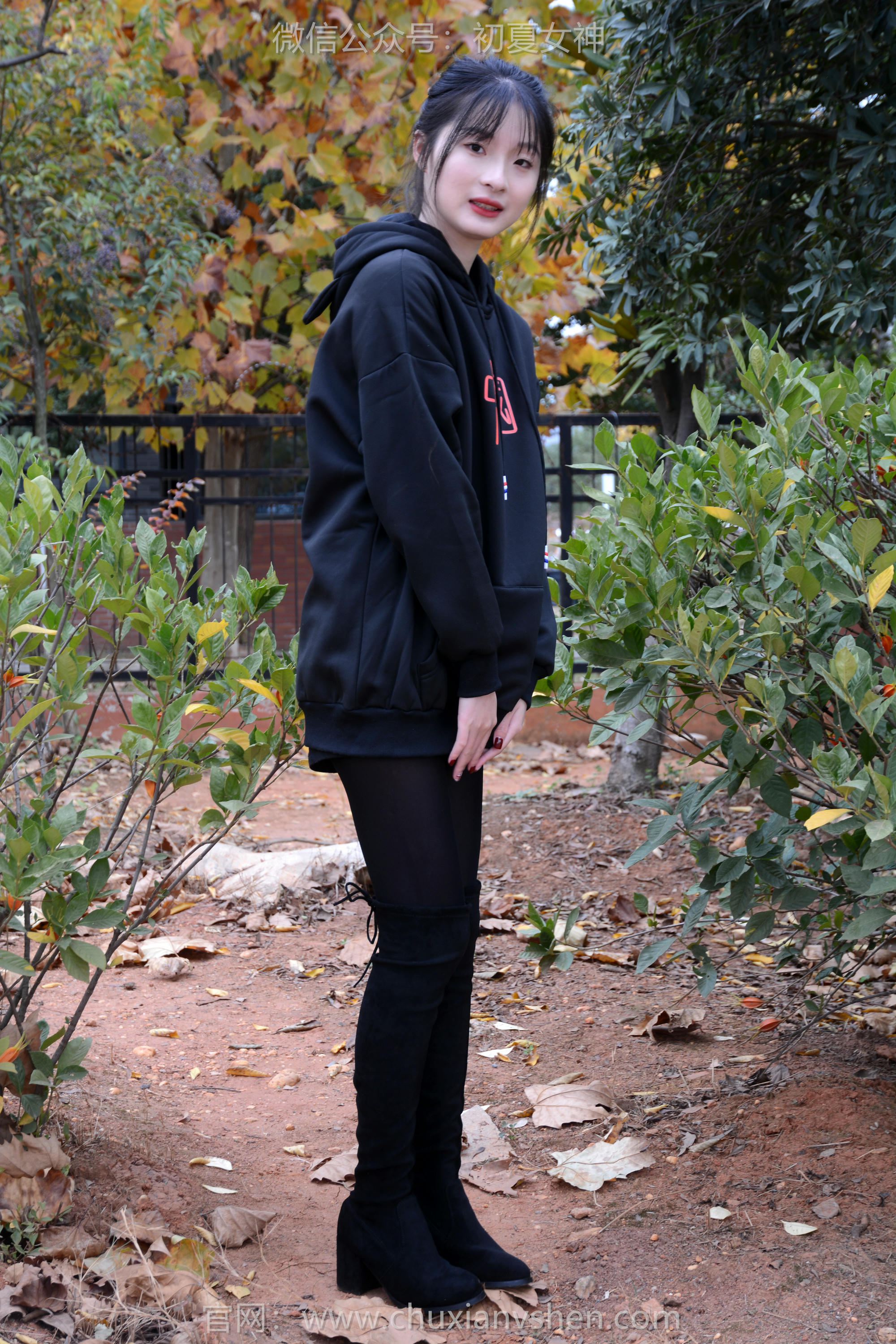 初夏女神 NO.123 安妮 浅看红枫[120P+1V／3.12GB]_第1集