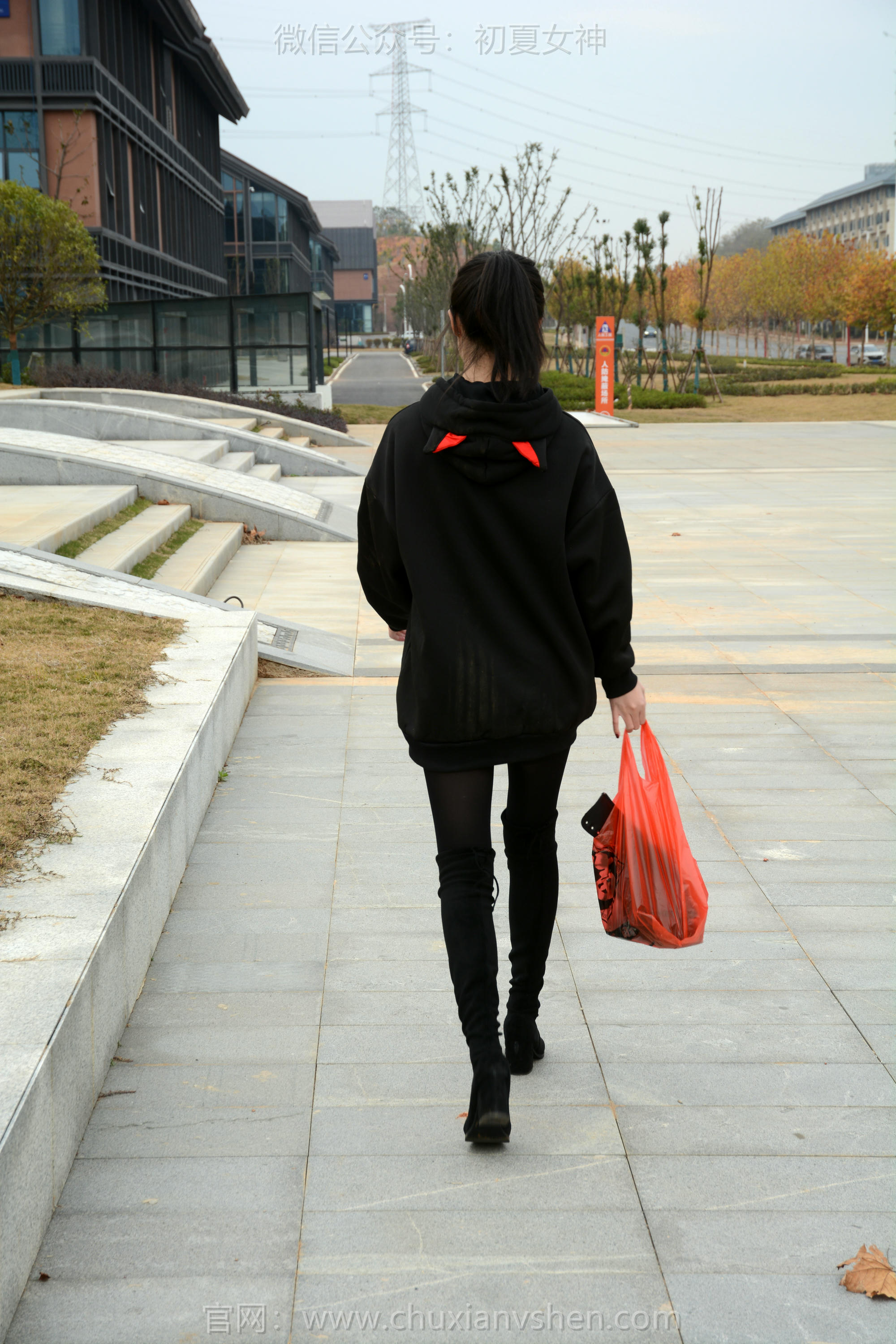 初夏女神 NO.123 安妮 浅看红枫[120P+1V／3.12GB]_第3集