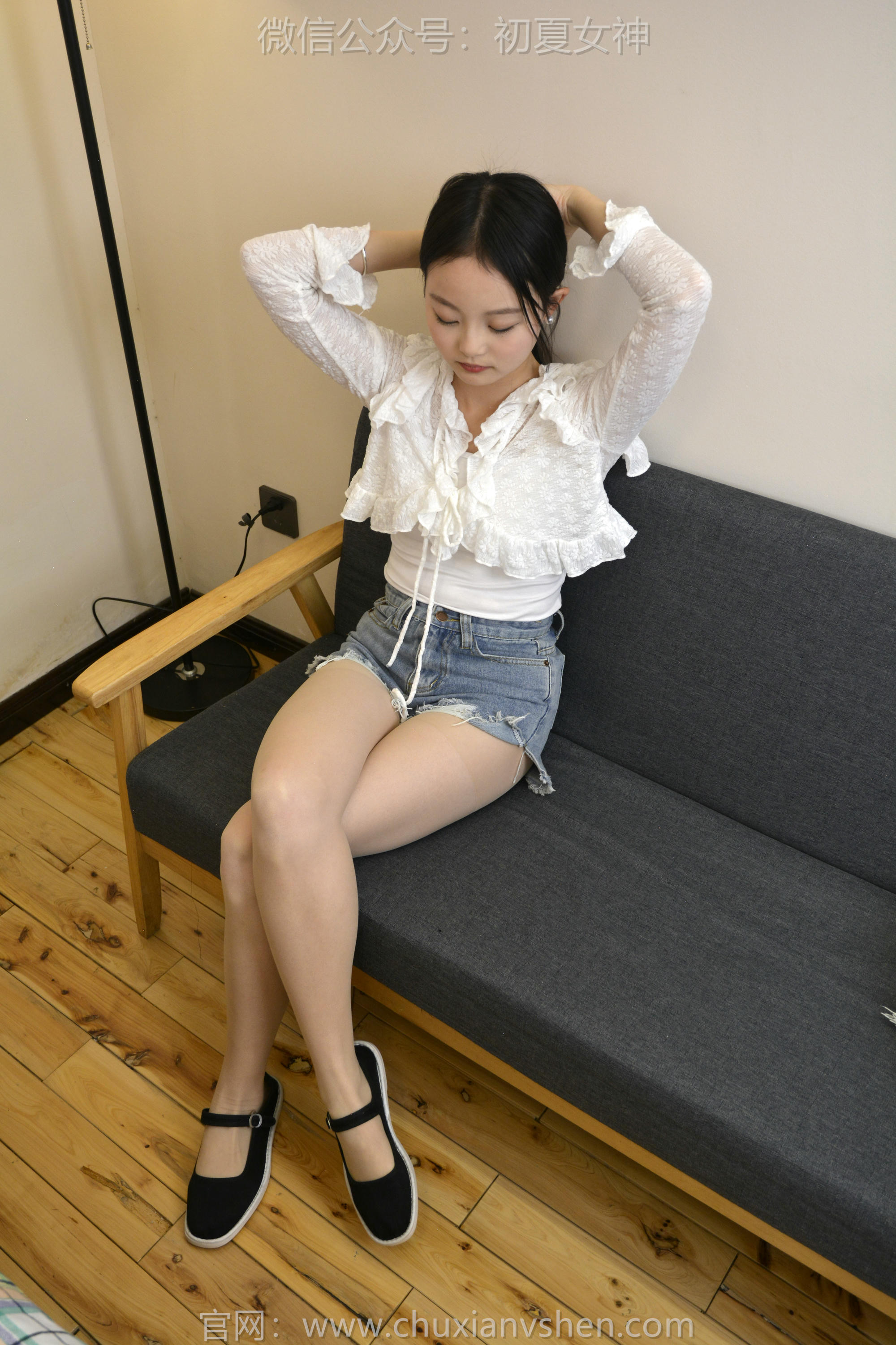 初夏女神 NO.124 双双 布鞋时光[255P+2V／7.36GB]_第5集