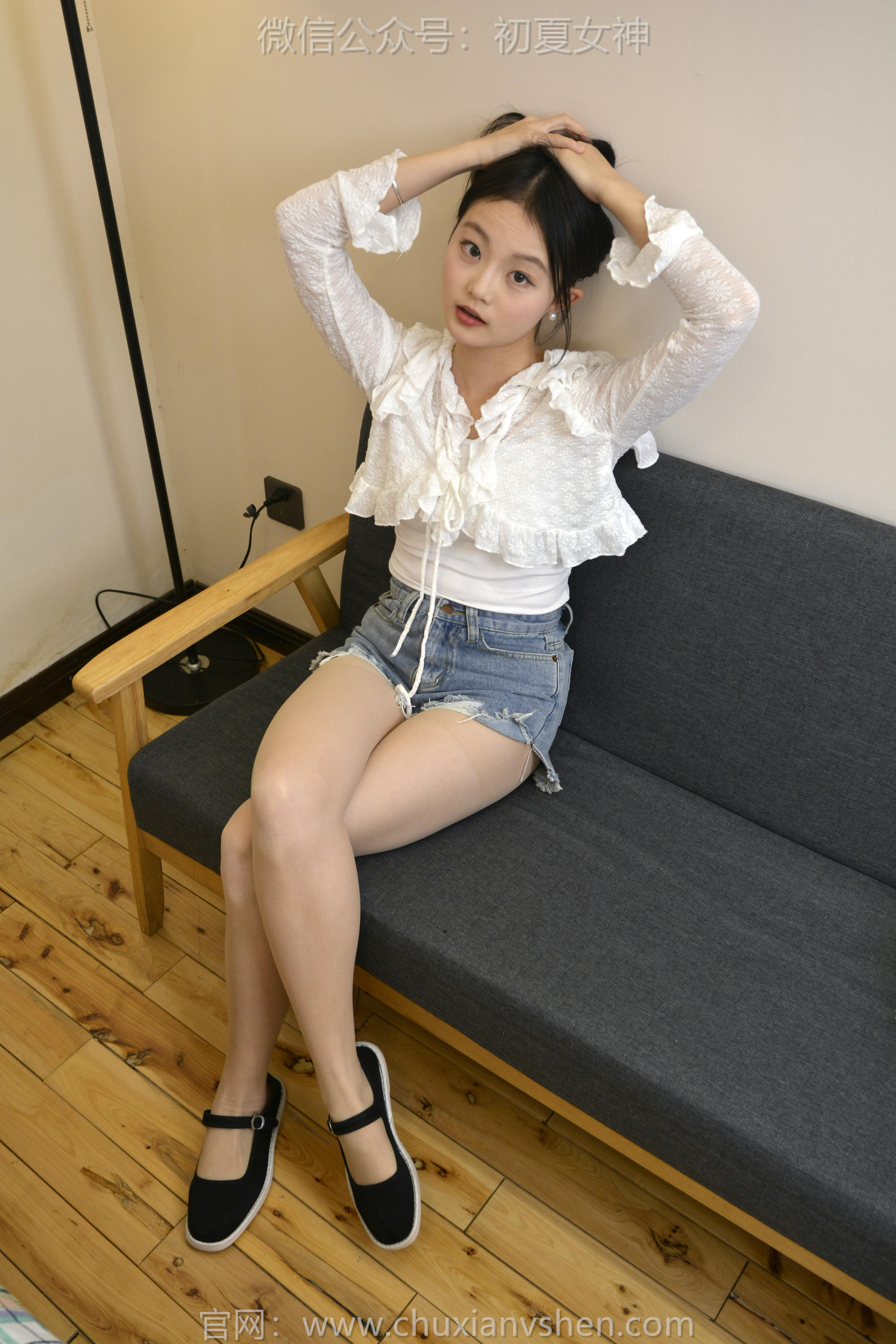 初夏女神 NO.124 双双 布鞋时光[255P+2V／7.36GB]_第5集