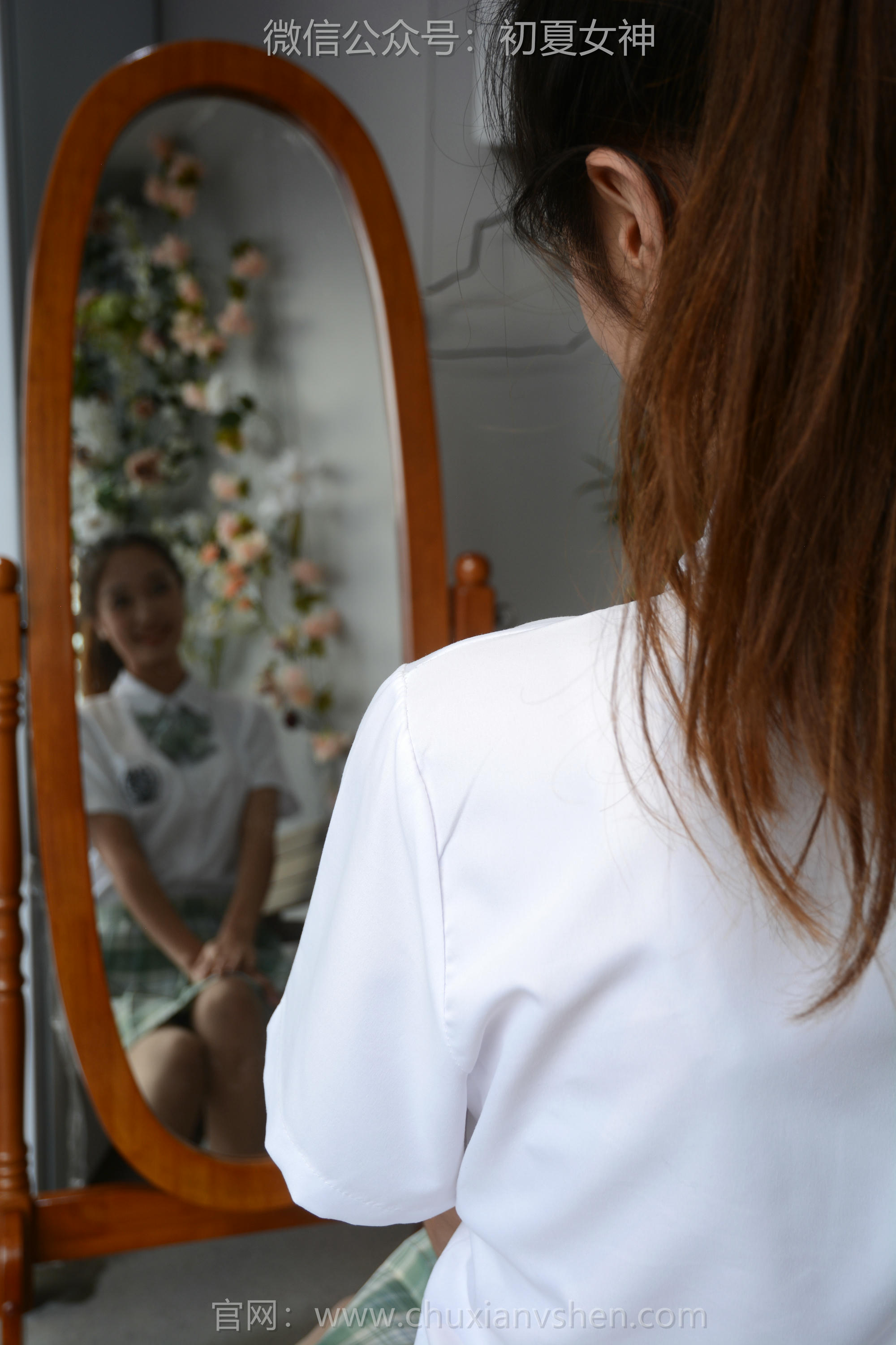 初夏女神 NO.125 依依 JK清风[120P+1V／2.99GB]_第1集