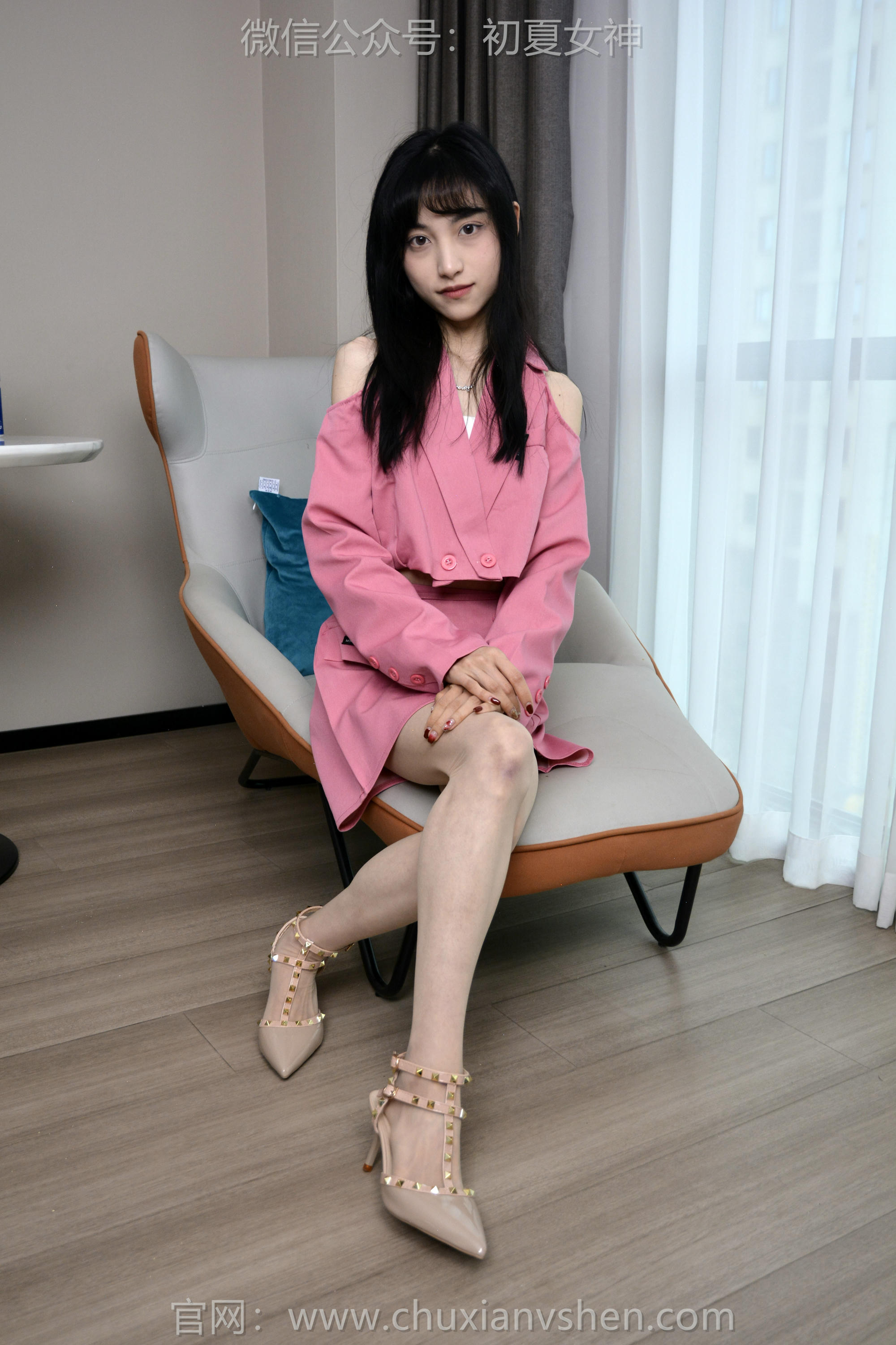 初夏女神 NO.129 柒柒 粉红回忆[140P+1V／3.31GB]_第1集