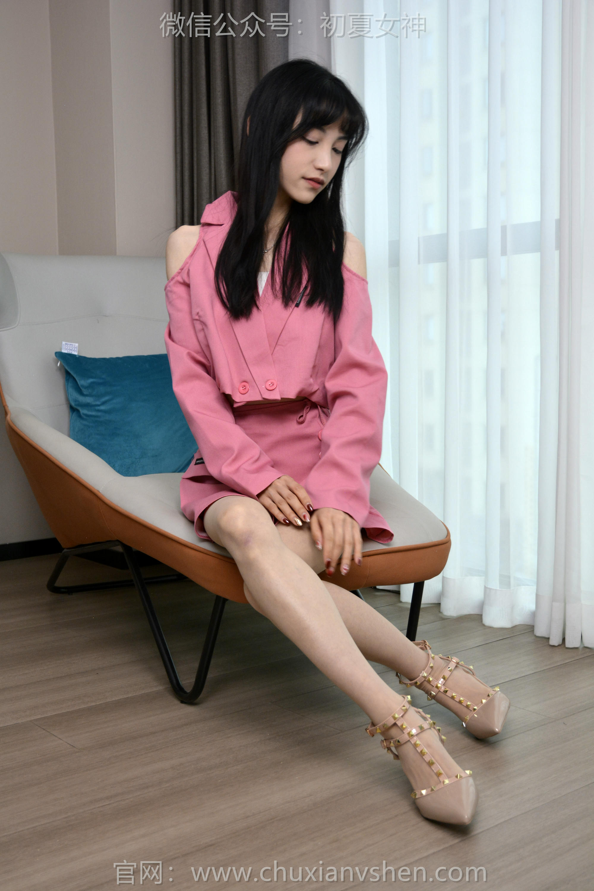 初夏女神 NO.129 柒柒 粉红回忆[140P+1V／3.31GB]_第1集