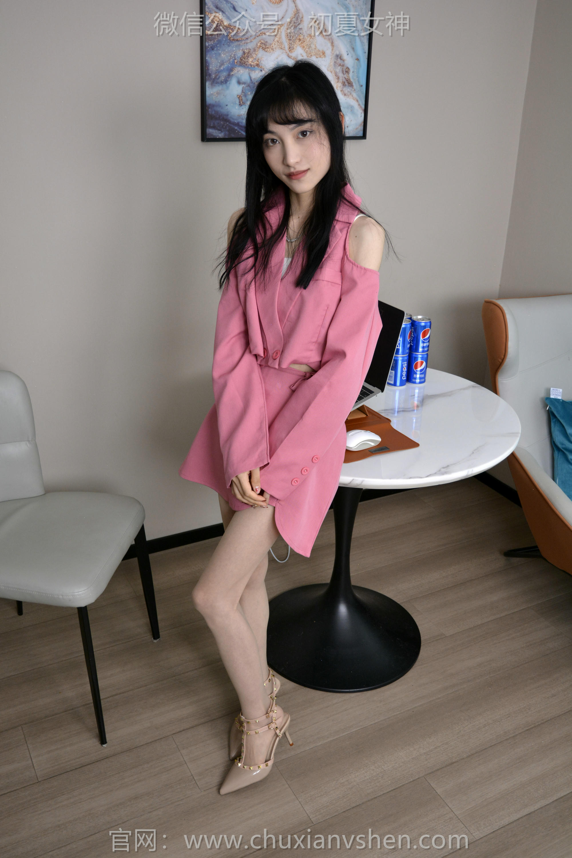 初夏女神 NO.129 柒柒 粉红回忆[140P+1V／3.31GB]_第1集