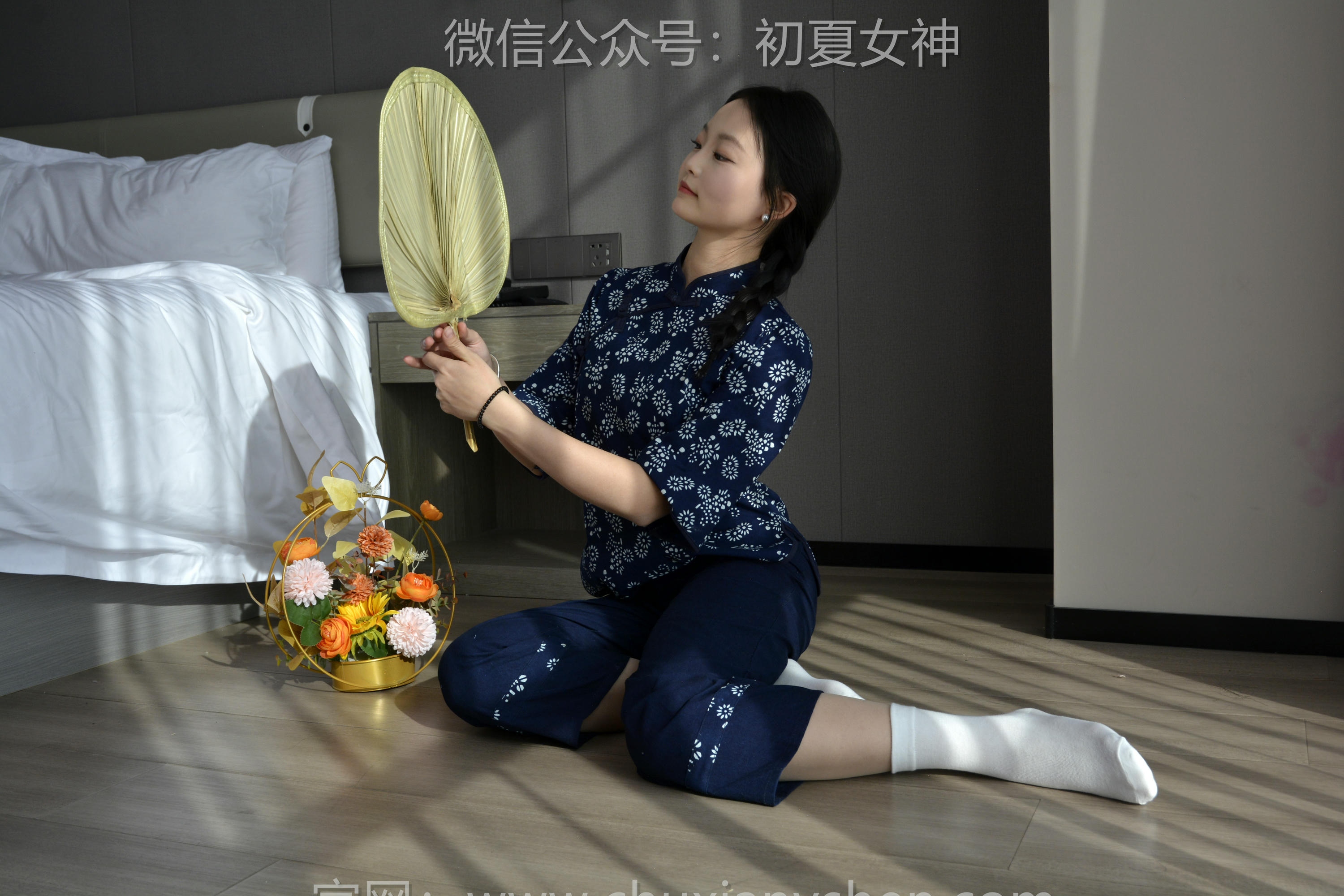 初夏女神 NO.131 双双 童年记忆[245P+3V／5.17GB]-印花装_第1集