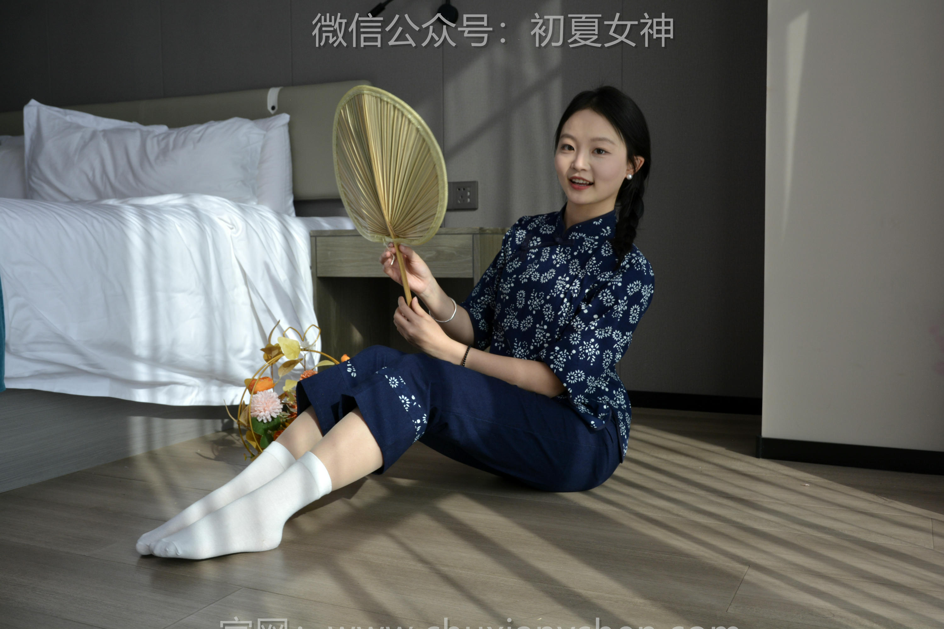 初夏女神 NO.131 双双 童年记忆[245P+3V／5.17GB]-印花装_第1集