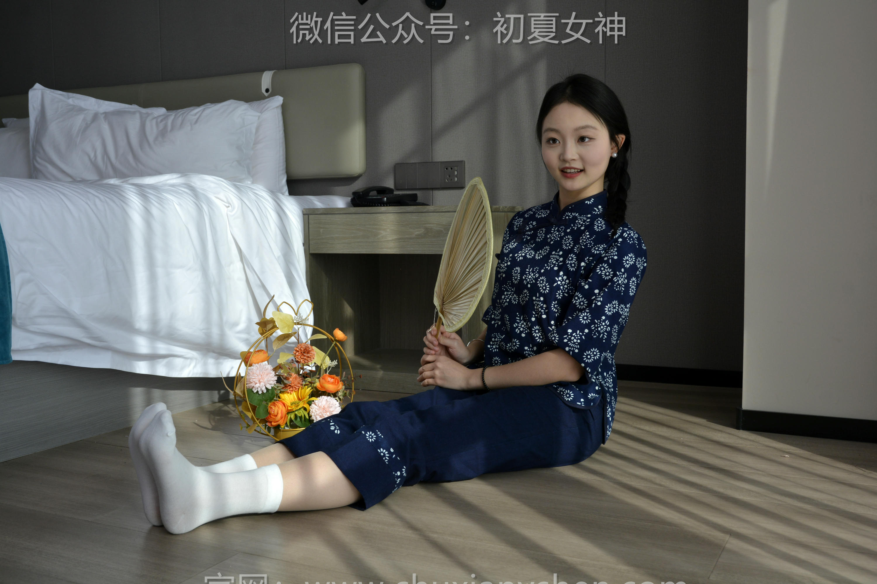 初夏女神 NO.131 双双 童年记忆[245P+3V／5.17GB]-印花装_第1集