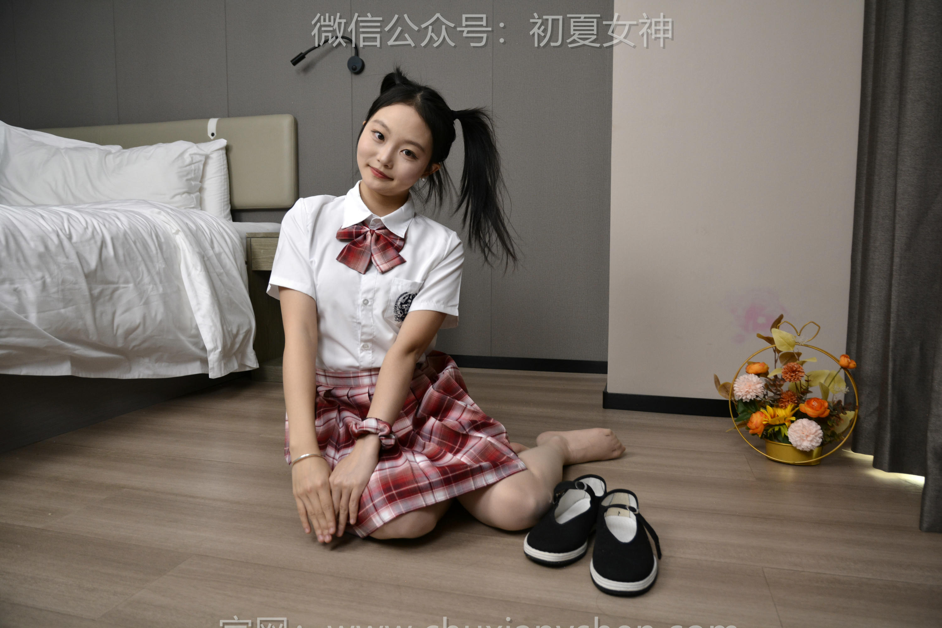 初夏女神 NO.131 双双 童年记忆[245P+3V／5.17GB]-红色JK_第3集