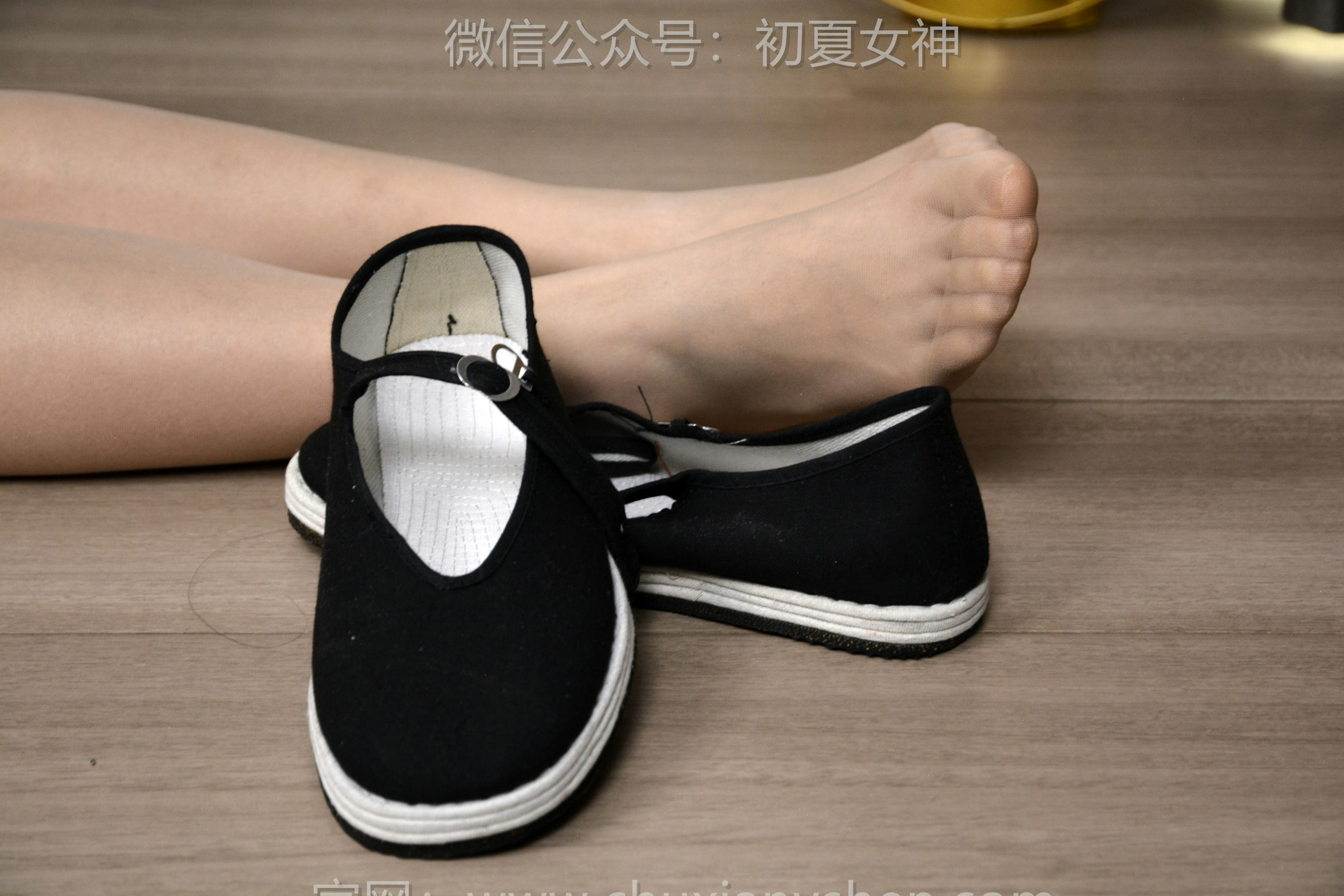 初夏女神 NO.131 双双 童年记忆[245P+3V／5.17GB]-红色JK_第4集