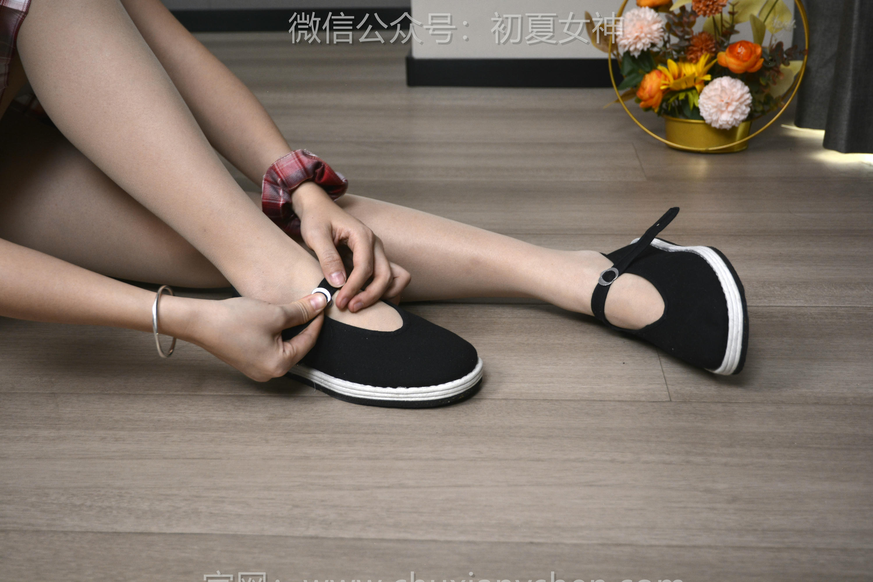 初夏女神 NO.131 双双 童年记忆[245P+3V／5.17GB]-红色JK_第4集