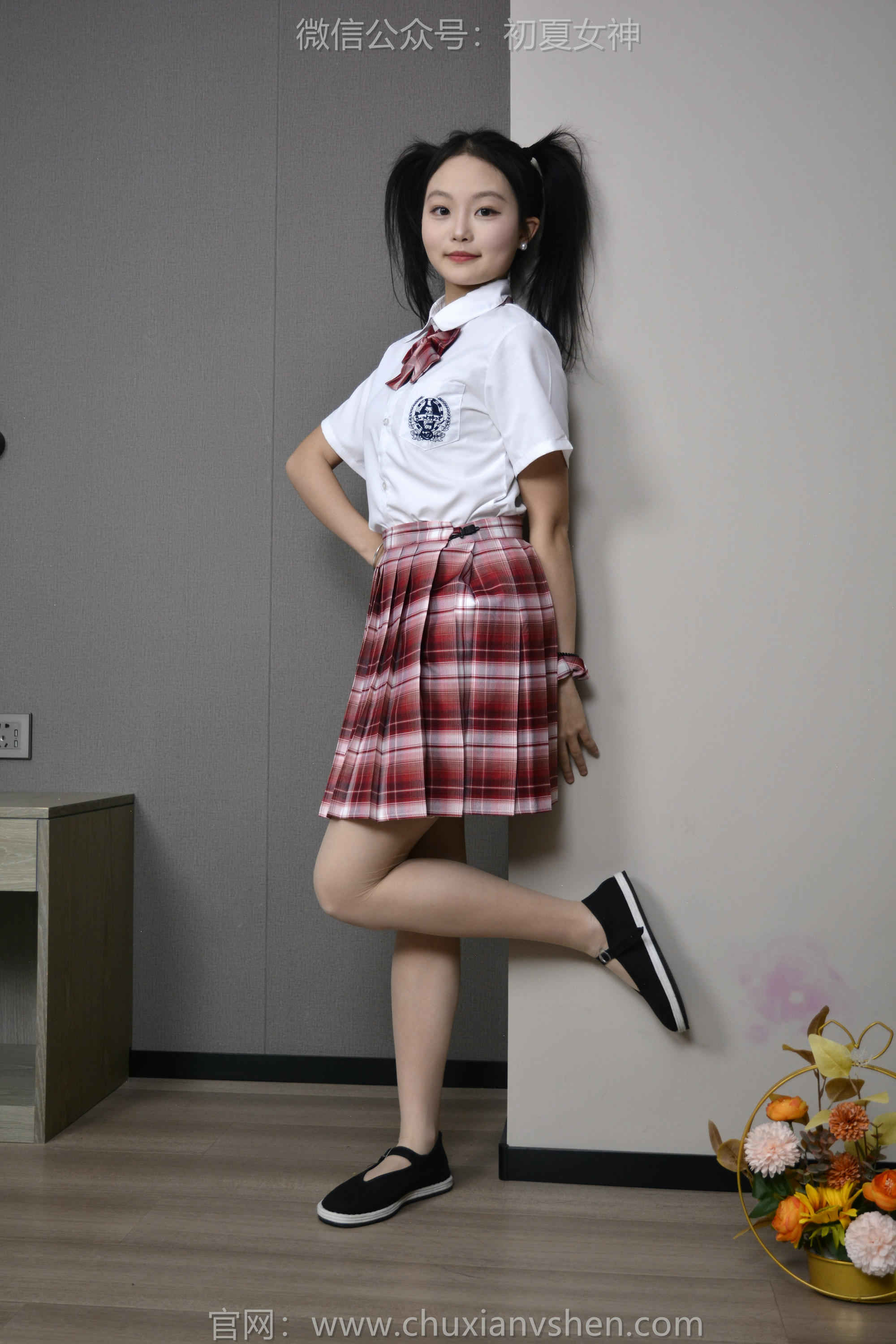 初夏女神 NO.131 双双 童年记忆[245P+3V／5.17GB]-红色JK_第4集