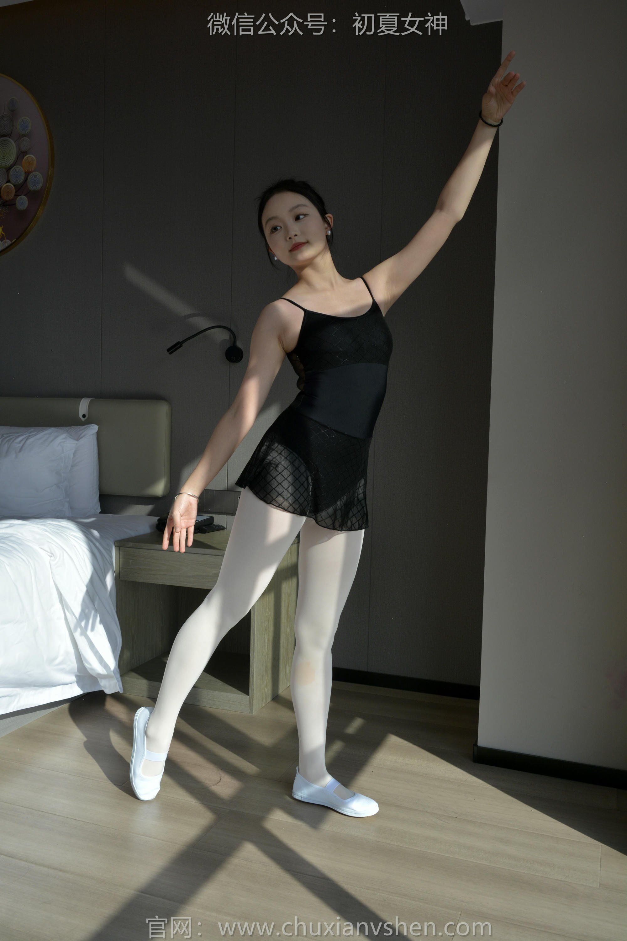 初夏女神 NO.131 双双 童年记忆[245P+3V／5.17GB]-练功服_第1集