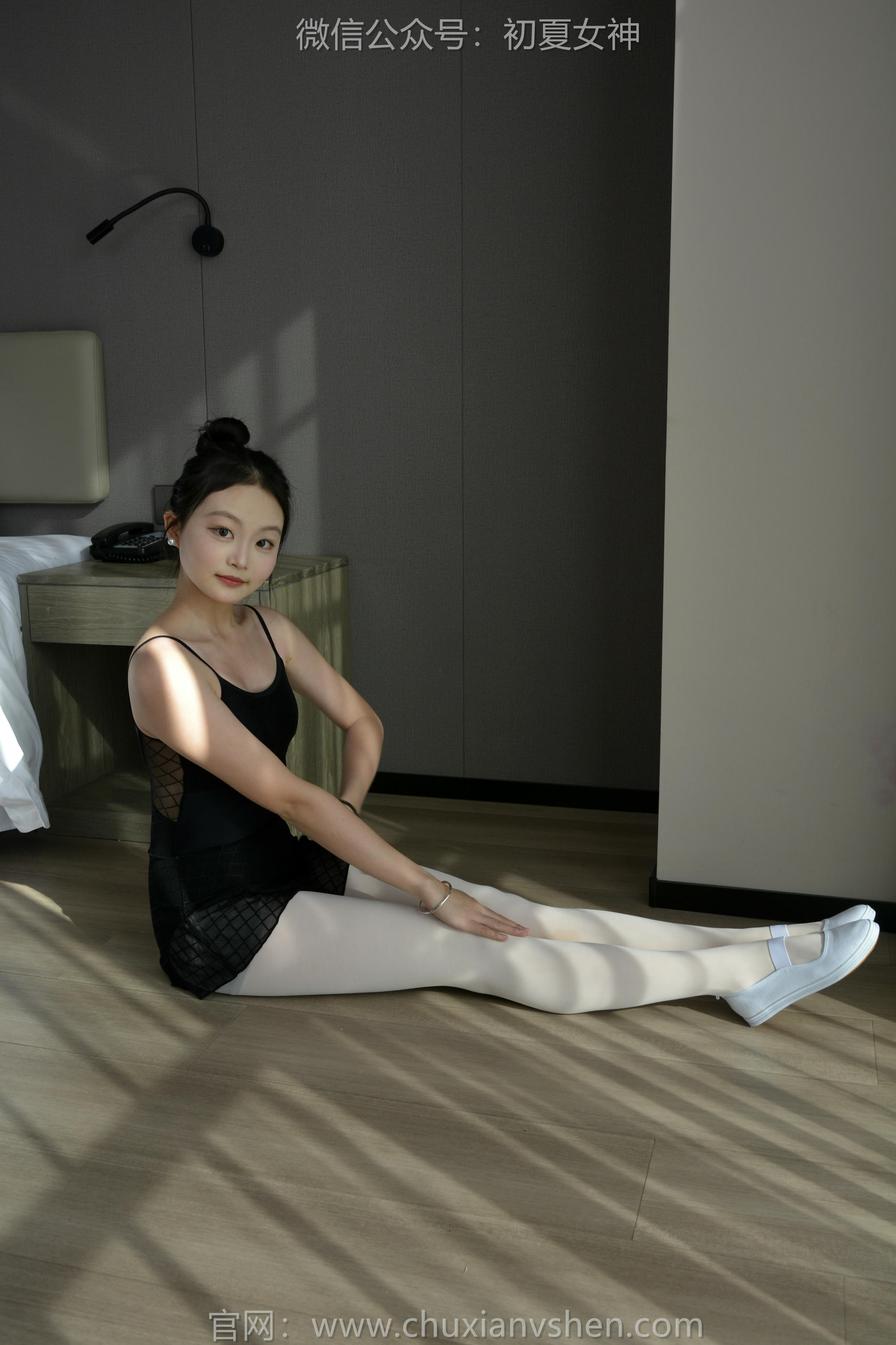 初夏女神 NO.131 双双 童年记忆[245P+3V／5.17GB]-练功服_第1集