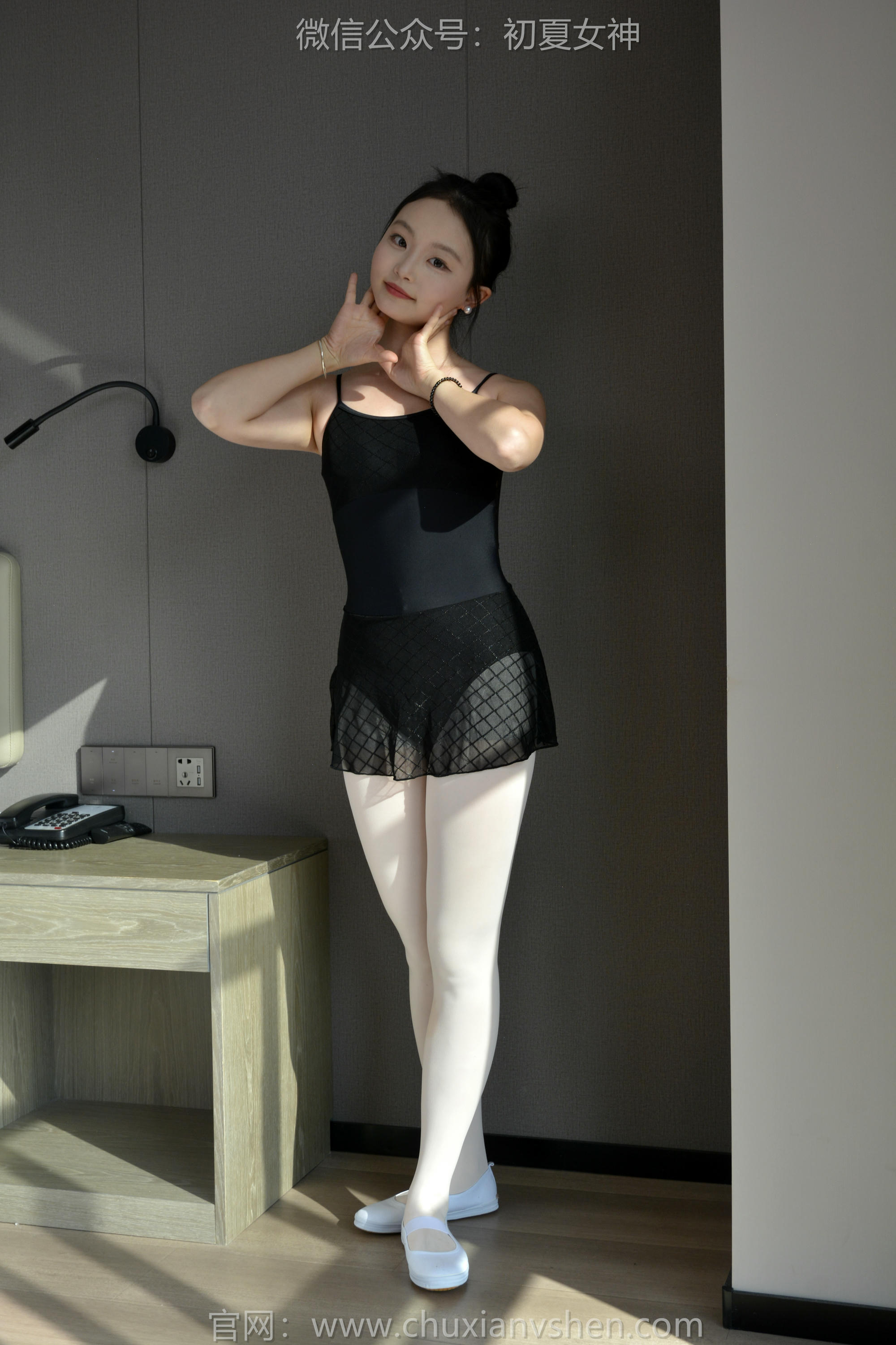 初夏女神 NO.131 双双 童年记忆[245P+3V／5.17GB]-练功服_第1集