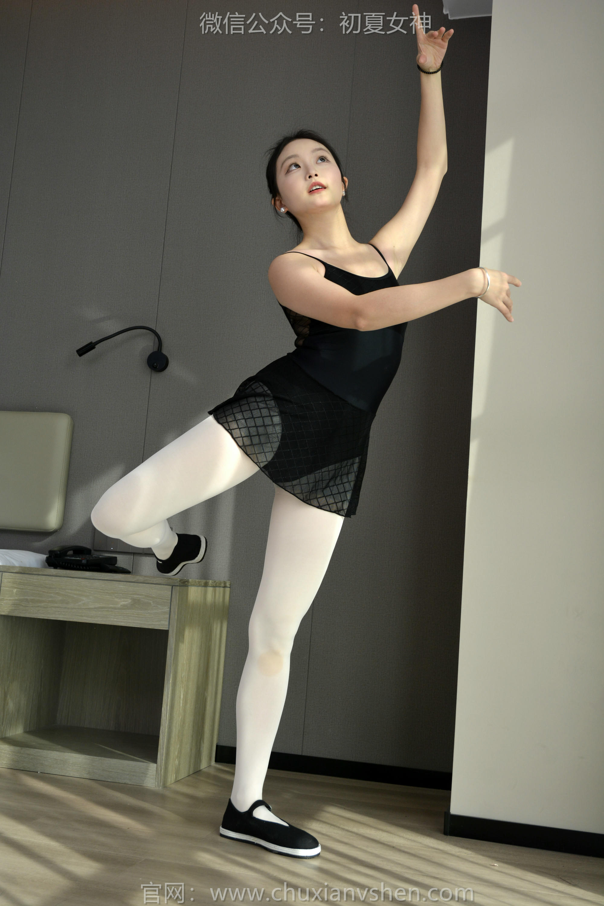 初夏女神 NO.131 双双 童年记忆[245P+3V／5.17GB]-练功服_第3集