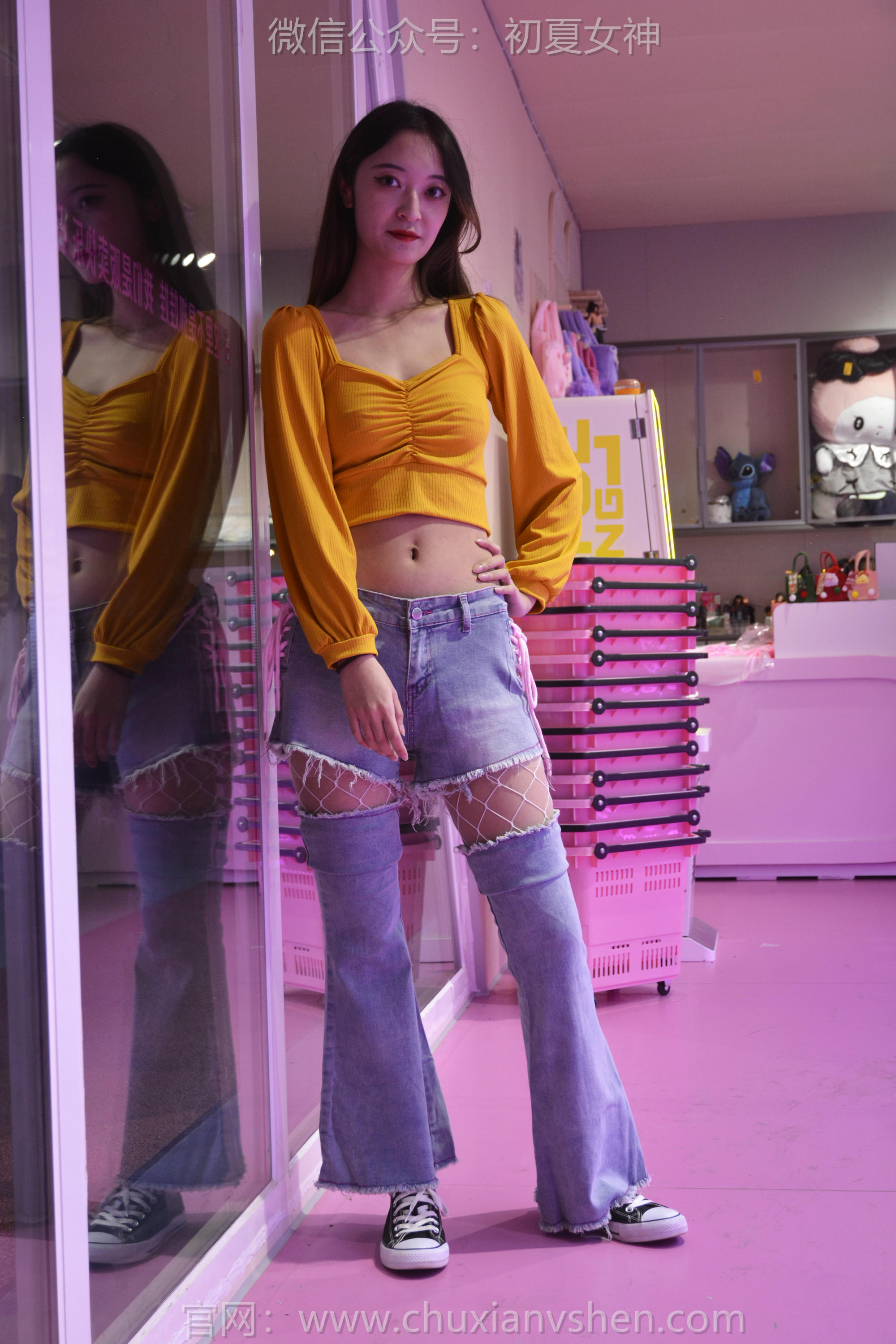 初夏女神 NO.133 依依 邻家女孩[120P+1V／3.21GB]_第1集