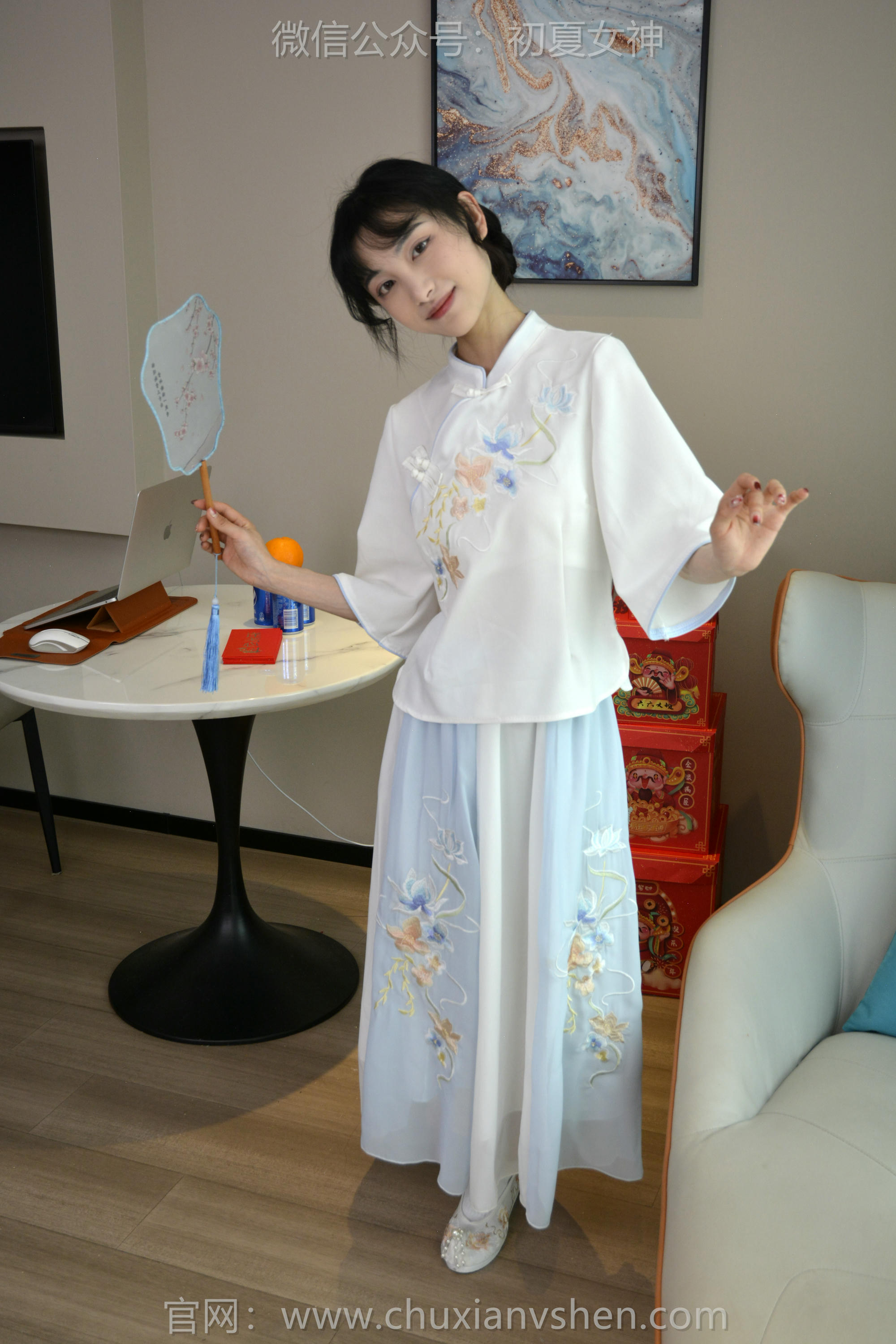 初夏女神 NO.134 柒柒 古往今来[140P+1V／3.32GB]_第1集