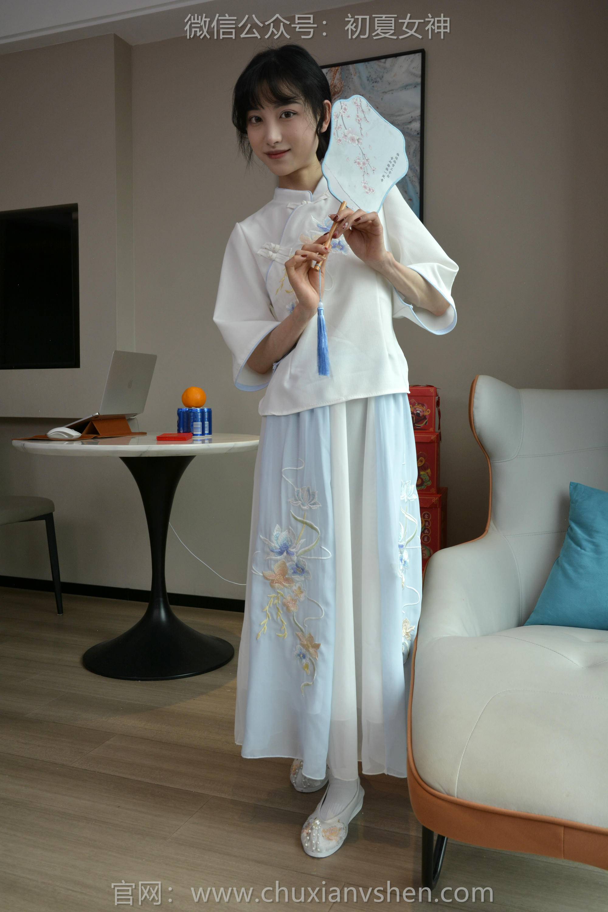 初夏女神 NO.134 柒柒 古往今来[140P+1V／3.32GB]_第1集