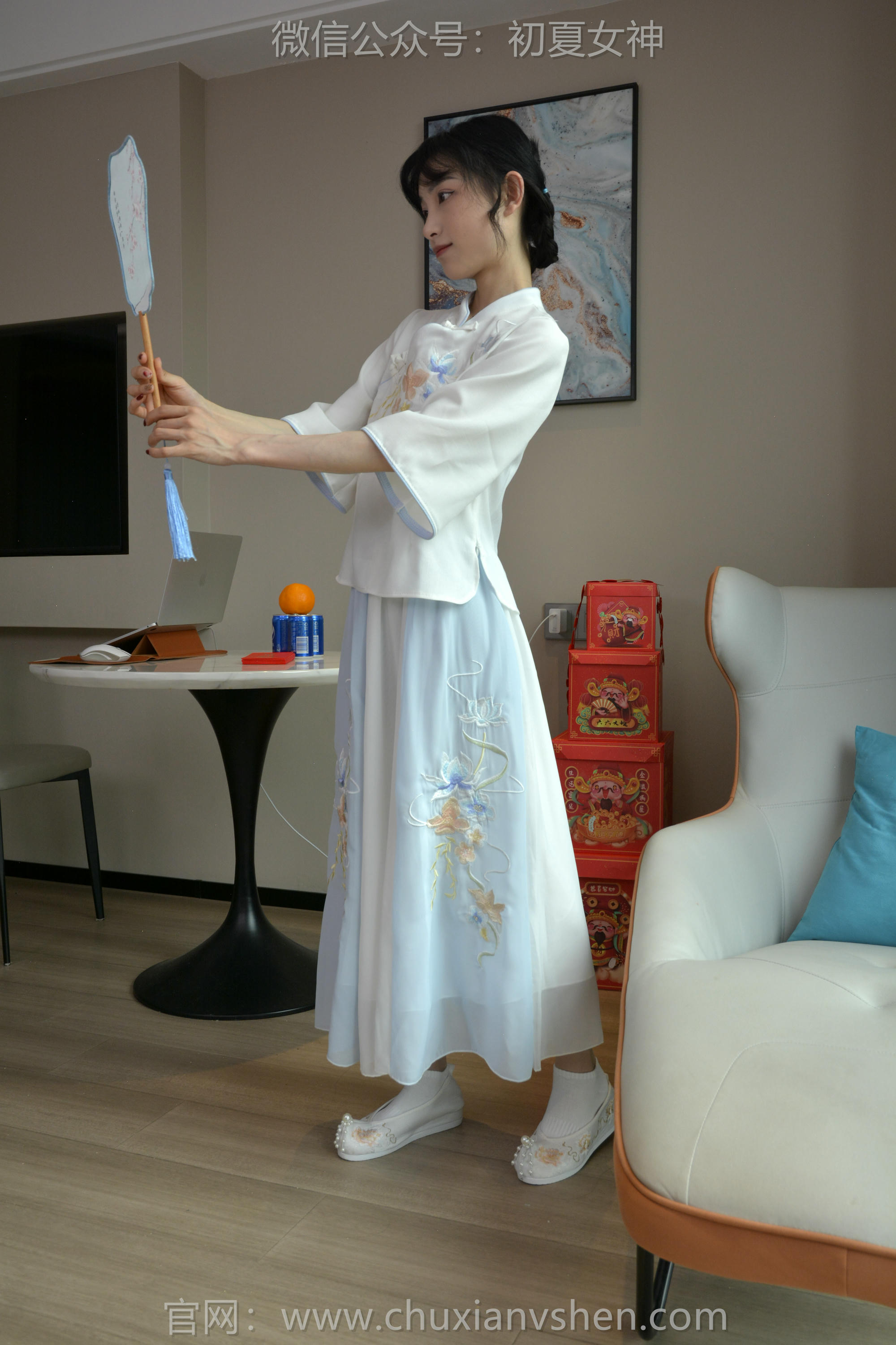 初夏女神 NO.134 柒柒 古往今来[140P+1V／3.32GB]_第1集