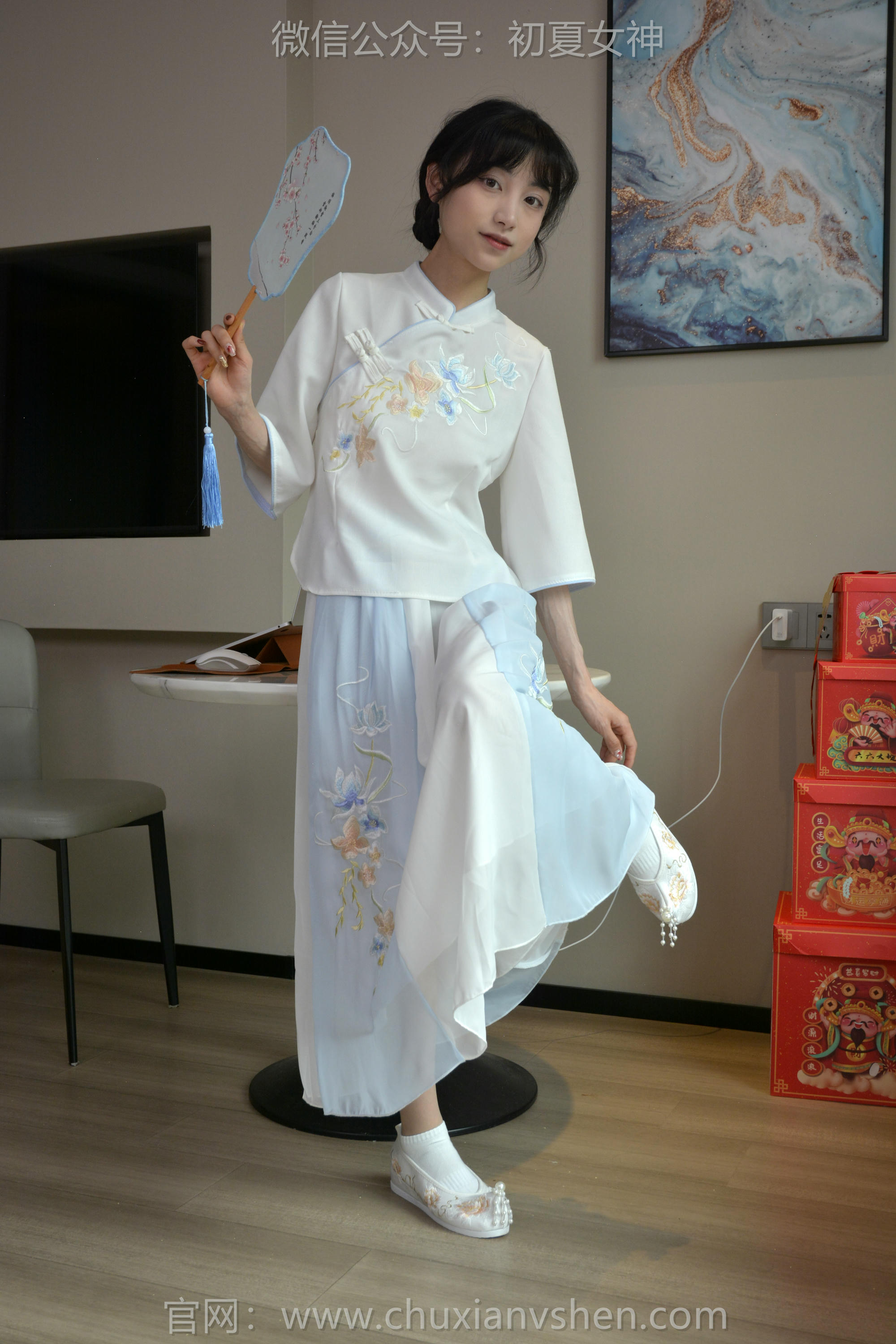 初夏女神 NO.134 柒柒 古往今来[140P+1V／3.32GB]_第1集