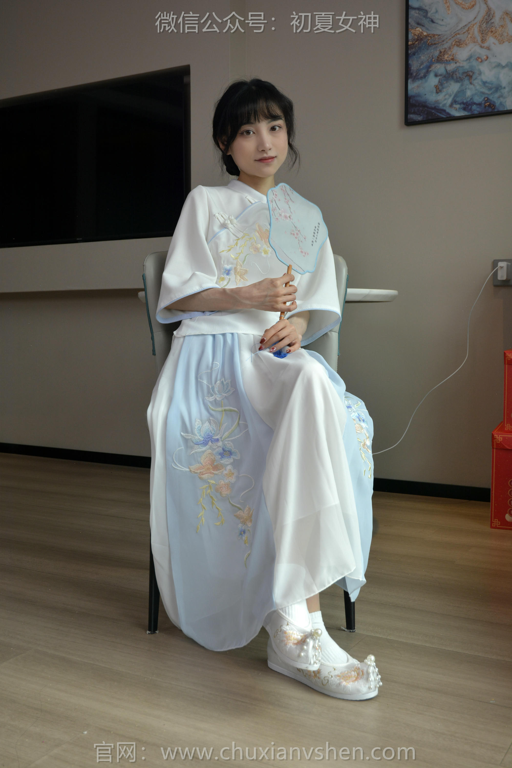 初夏女神 NO.134 柒柒 古往今来[140P+1V／3.32GB]_第2集