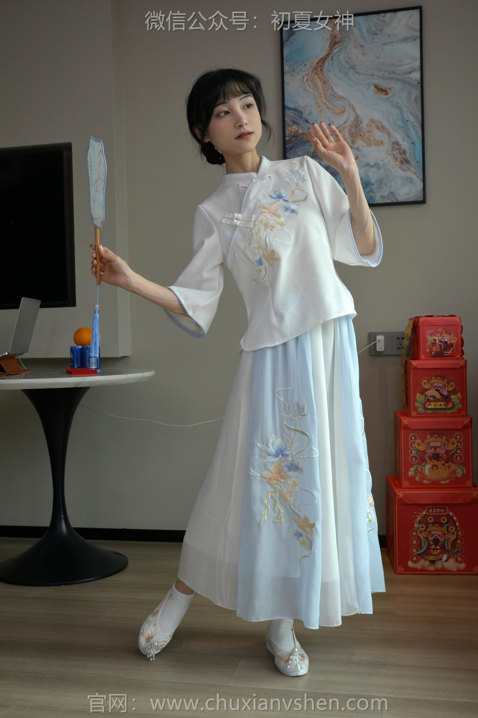 初夏女神 NO.134 柒柒 古往今来[140P+1V／3.32GB]_第2集