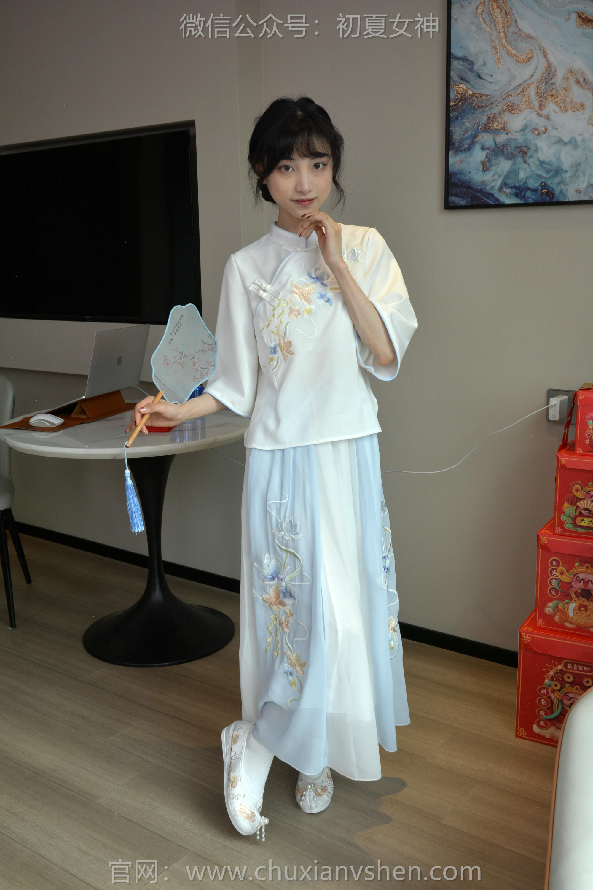 初夏女神 NO.134 柒柒 古往今来[140P+1V／3.32GB]_第2集