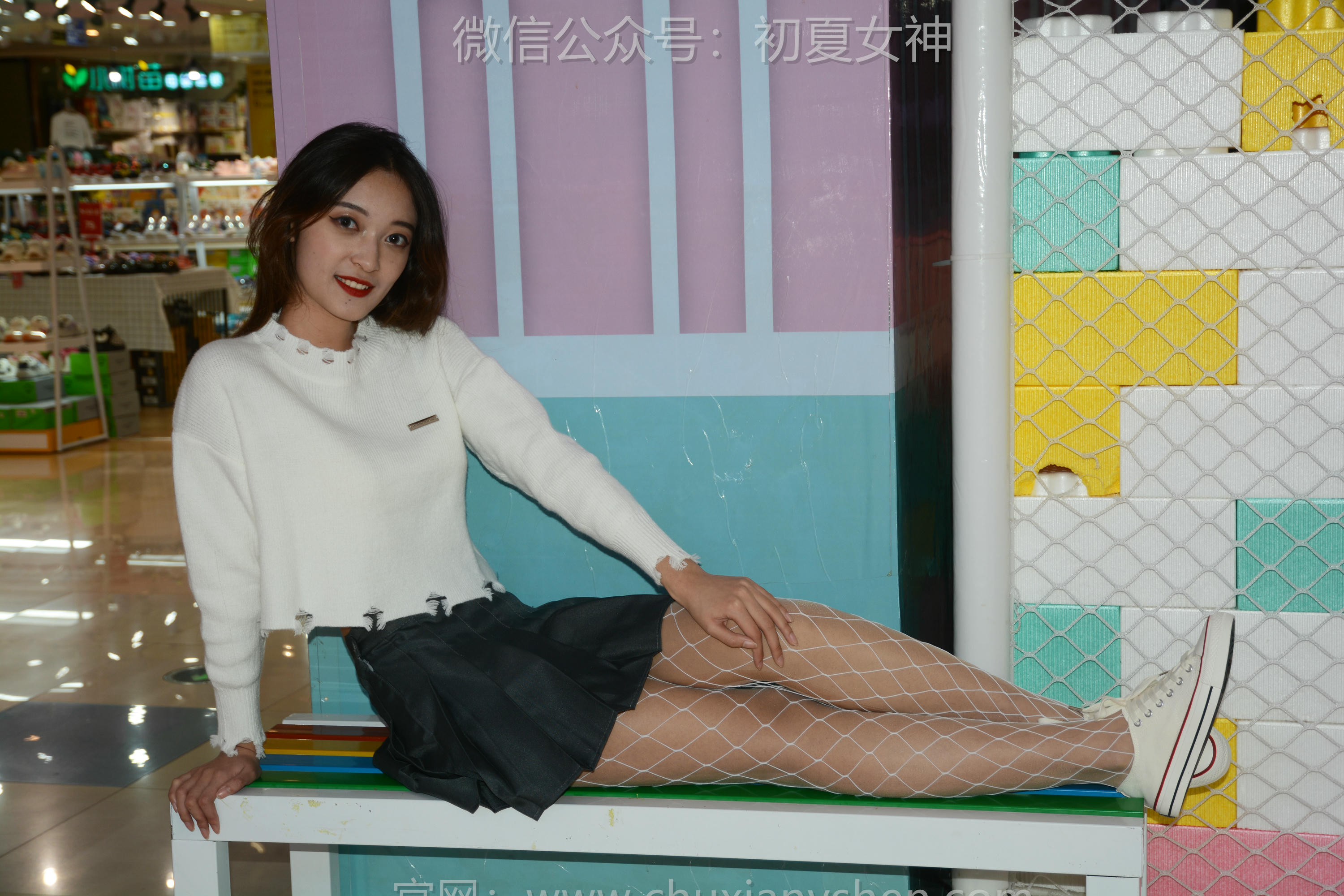 初夏女神 NO.137 依依 邻家女孩[140P+1V／3.45GB]_第2集