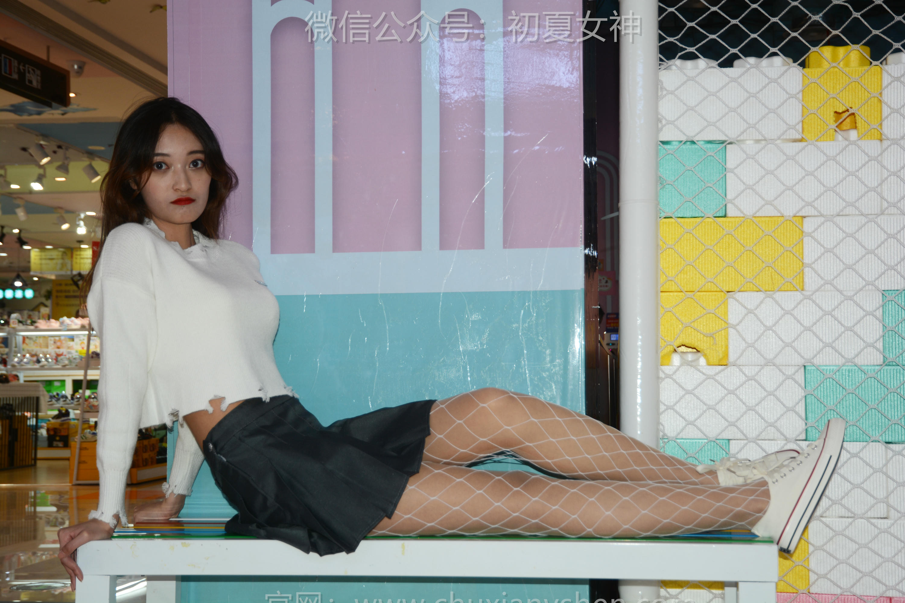 初夏女神 NO.137 依依 邻家女孩[140P+1V／3.45GB]_第2集