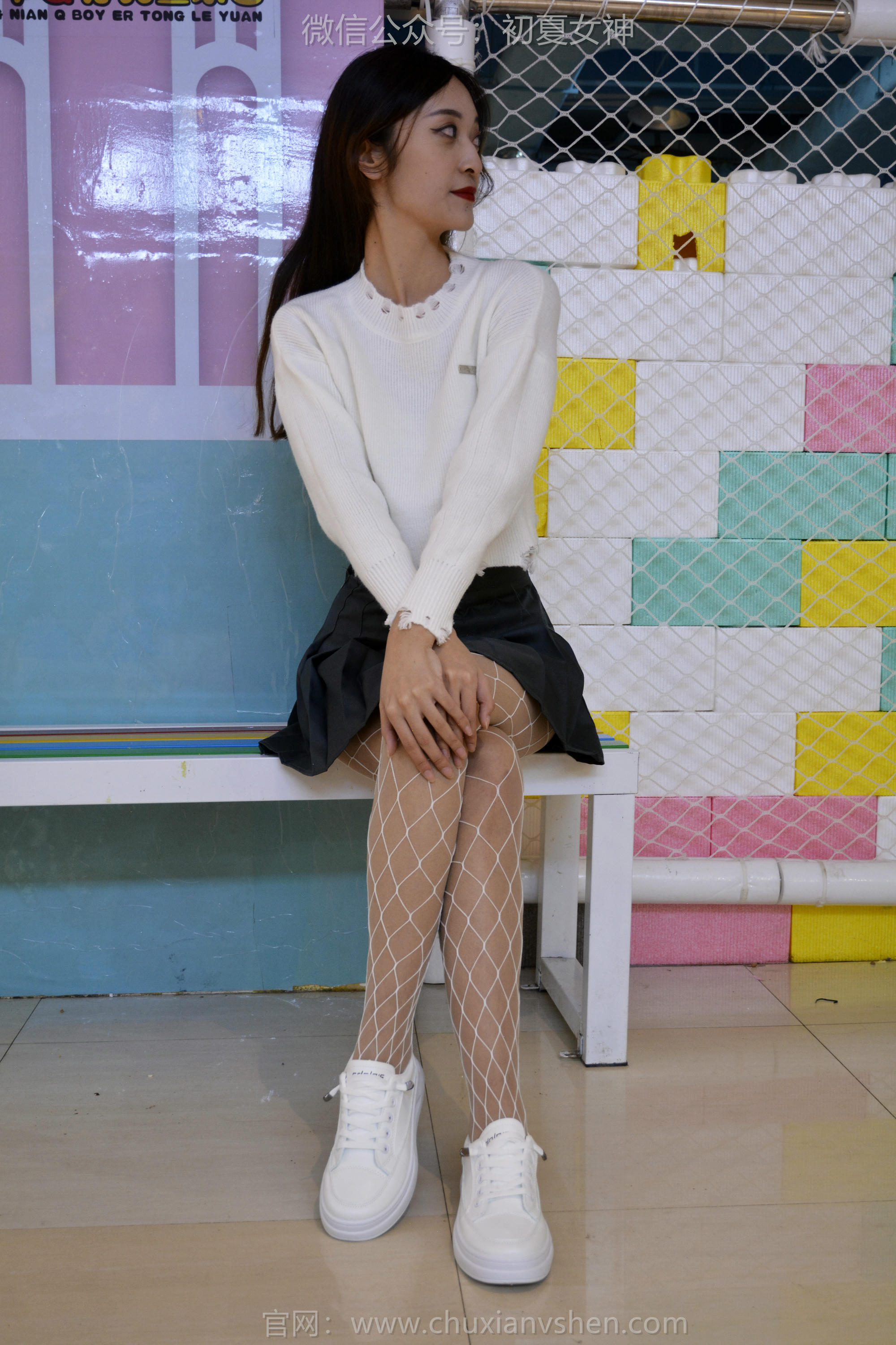 初夏女神 NO.137 依依 邻家女孩[140P+1V／3.45GB]_第1集