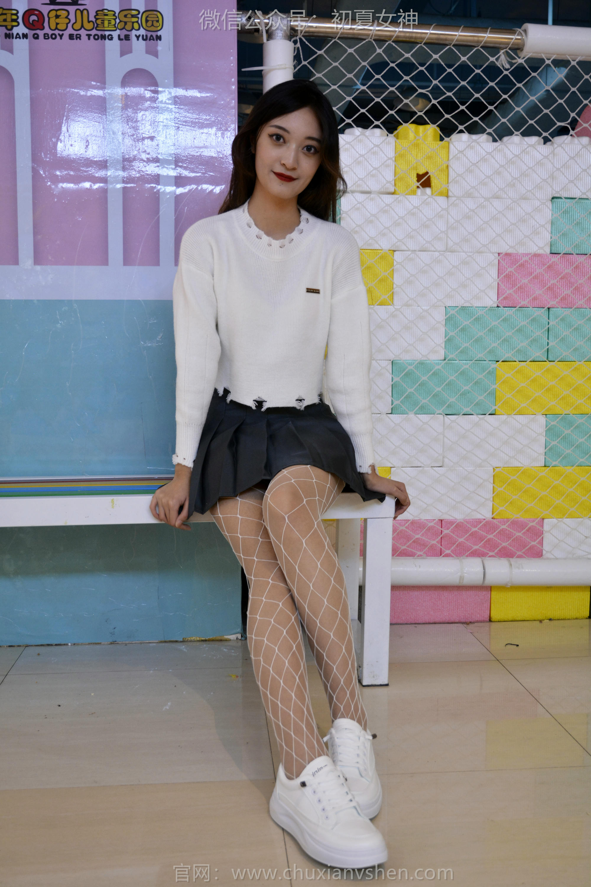 初夏女神 NO.137 依依 邻家女孩[140P+1V／3.45GB]_第1集