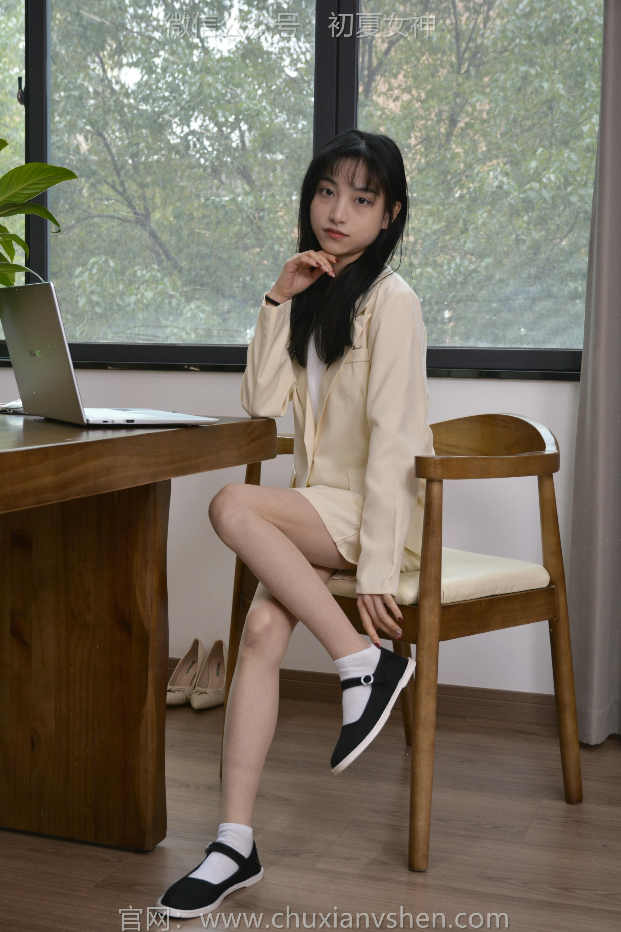 初夏女神 NO.138 柒柒 工作用鞋[140P+1V／4.34GB]_第7集