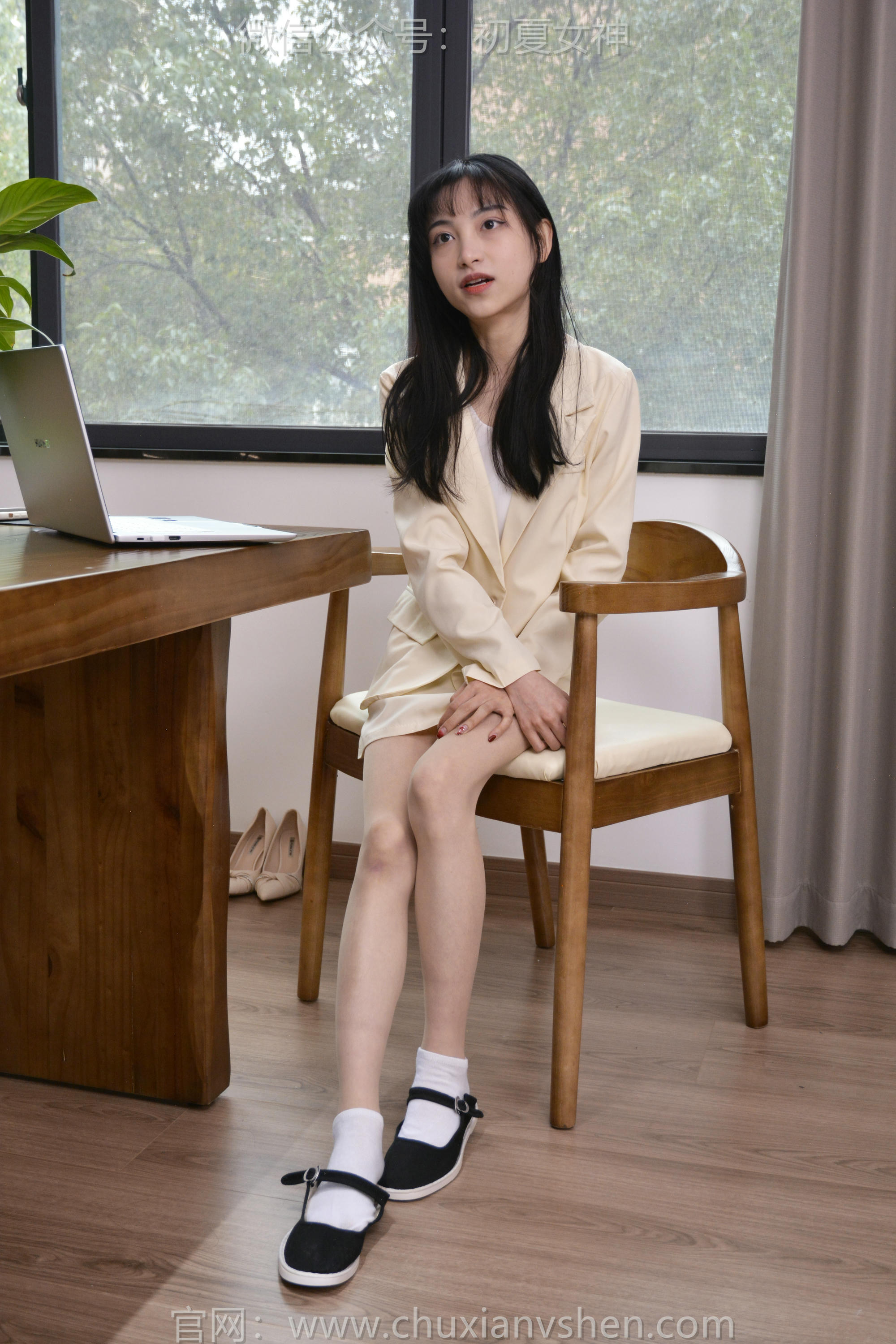 初夏女神 NO.138 柒柒 工作用鞋[140P+1V／4.34GB]_第7集