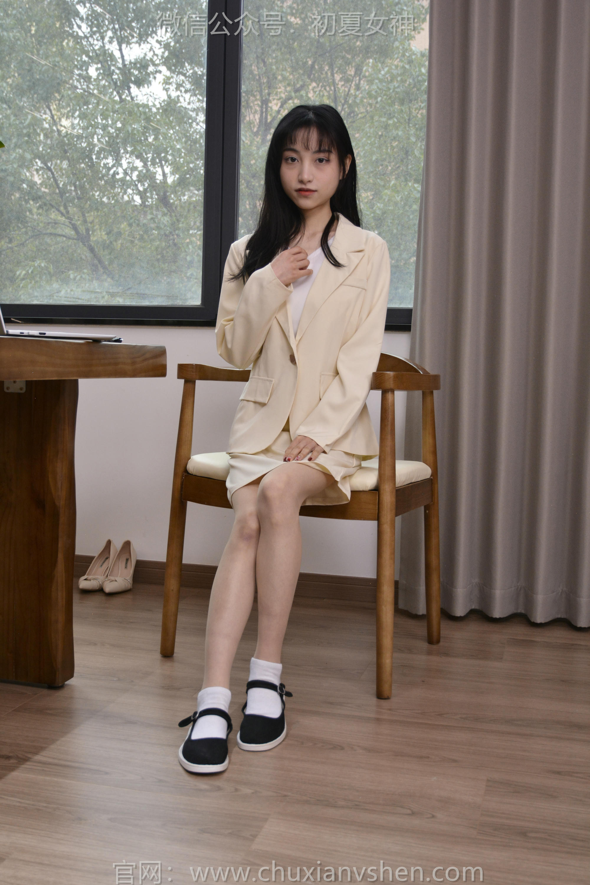 初夏女神 NO.138 柒柒 工作用鞋[140P+1V／4.34GB]_第7集