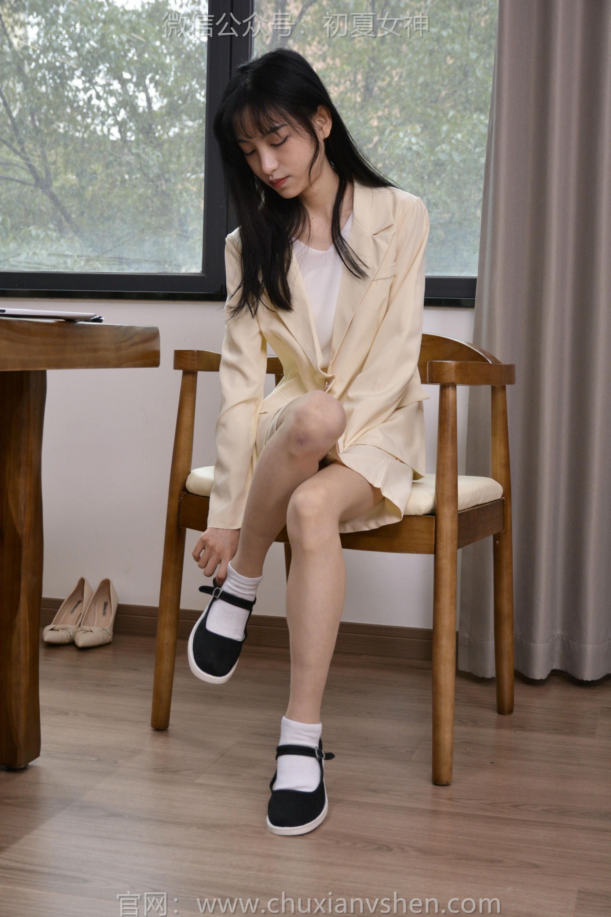 初夏女神 NO.138 柒柒 工作用鞋[140P+1V／4.34GB]_第7集