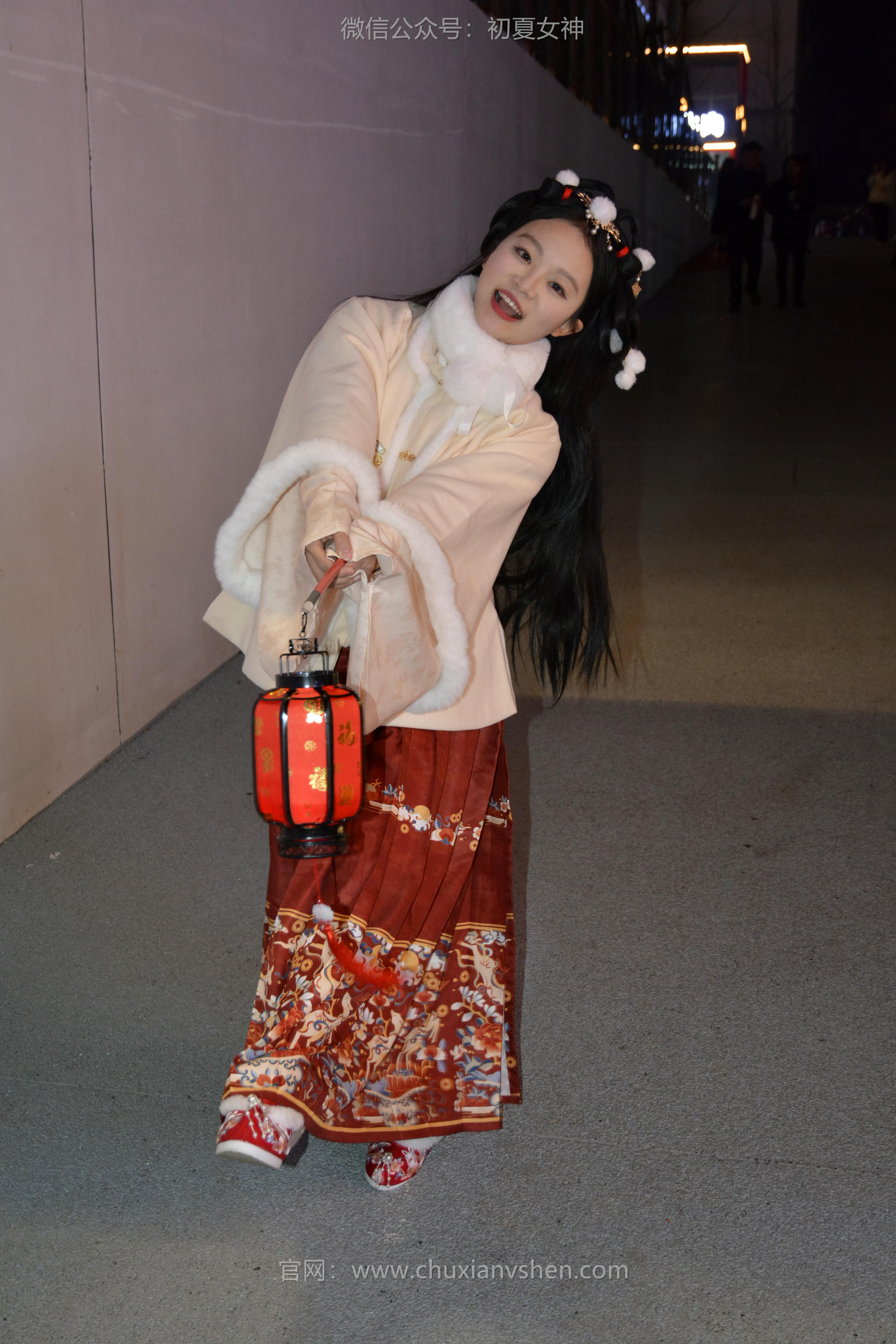 初夏女神 NO.139 双双&秀秀&情情 新年快乐[110P+1V／3.06GB]_第6集