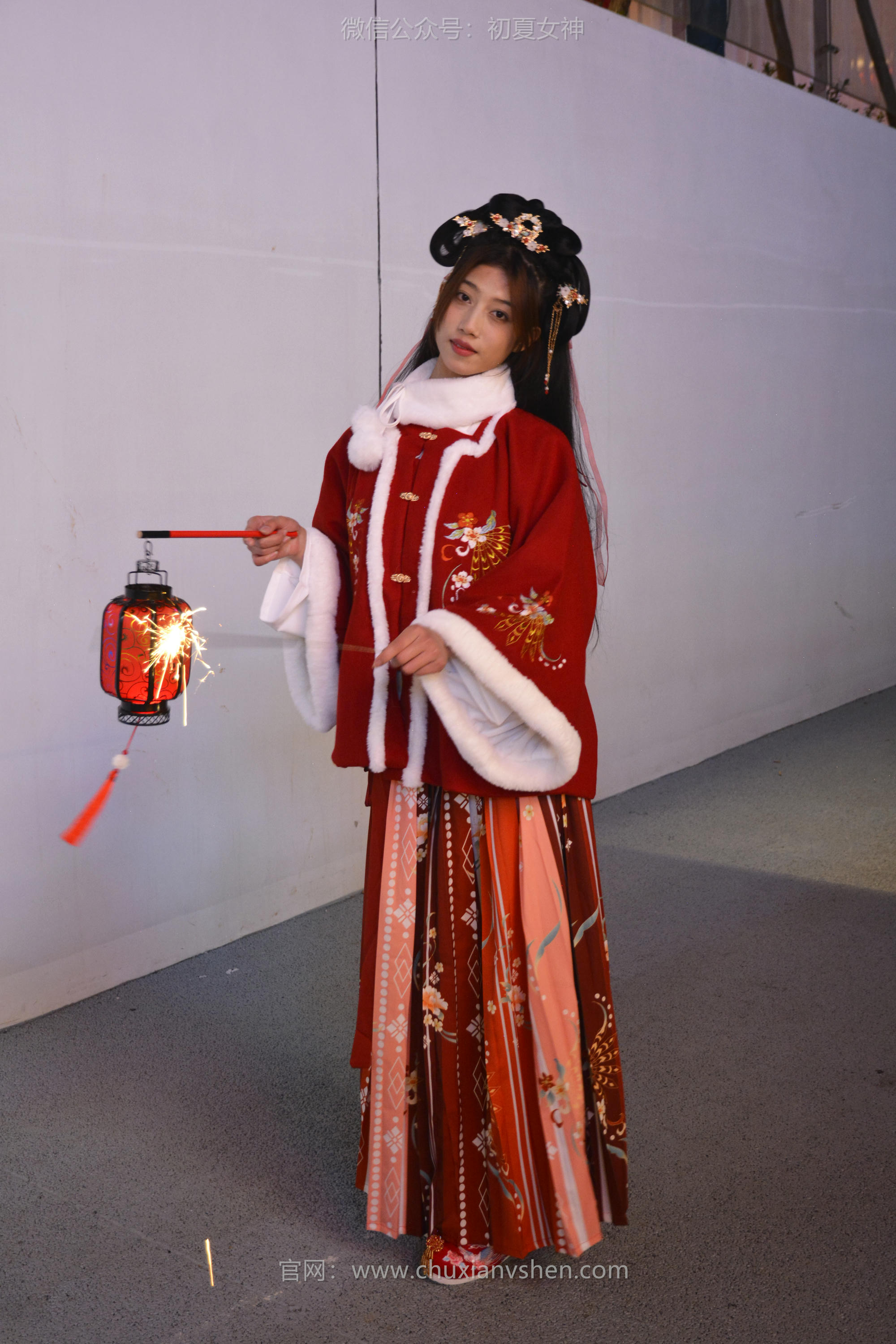 初夏女神 NO.139 双双&秀秀&情情 新年快乐[110P+1V／3.06GB]_第6集