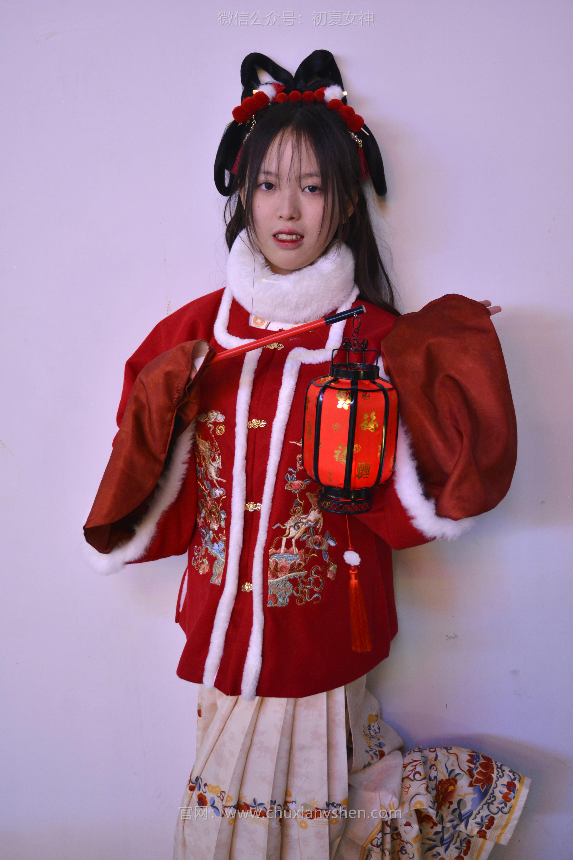 初夏女神 NO.139 双双&秀秀&情情 新年快乐[110P+1V／3.06GB]_第6集